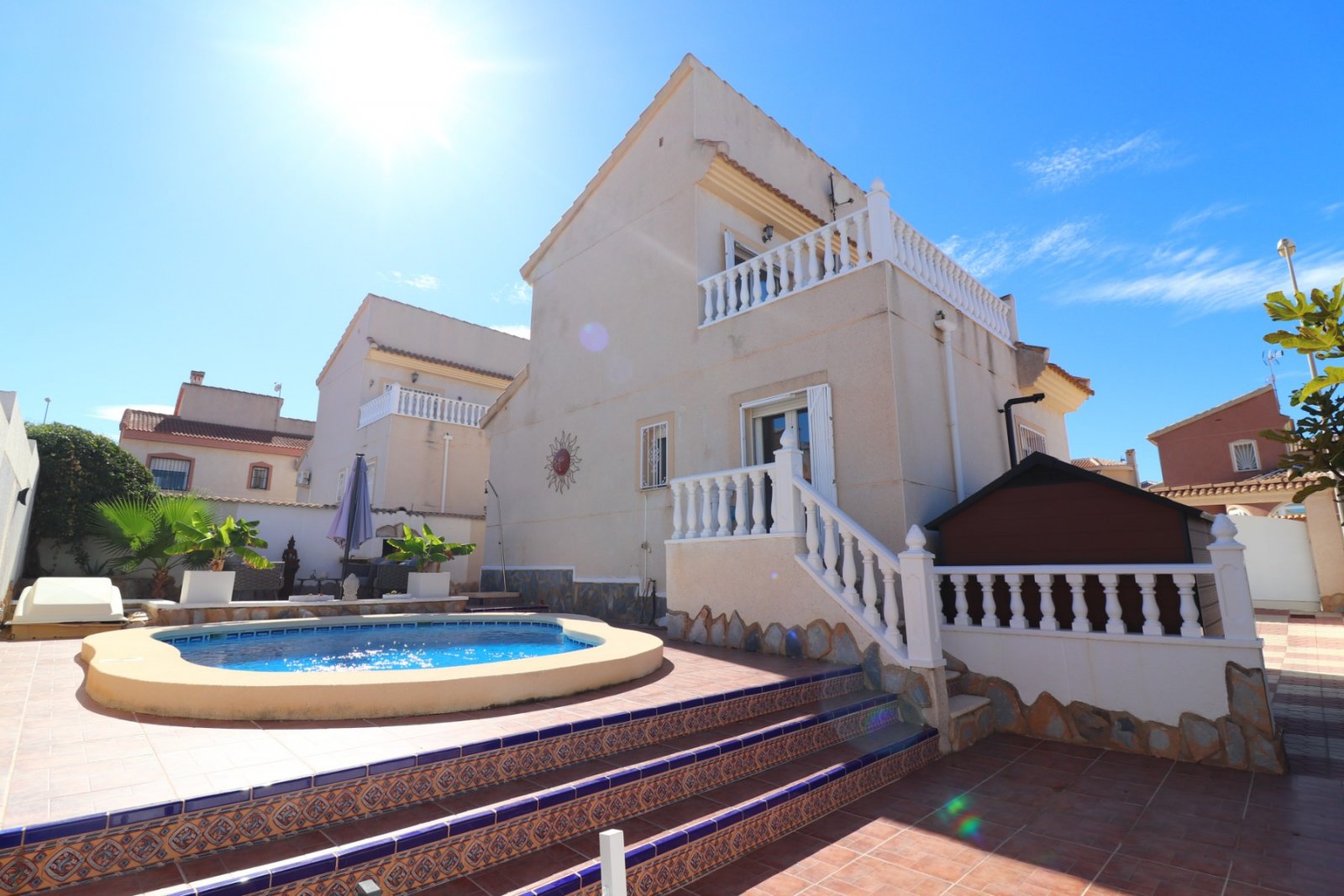 West Facing Detached Villa with 2 bedrooms, 2 bathrooms and private pool