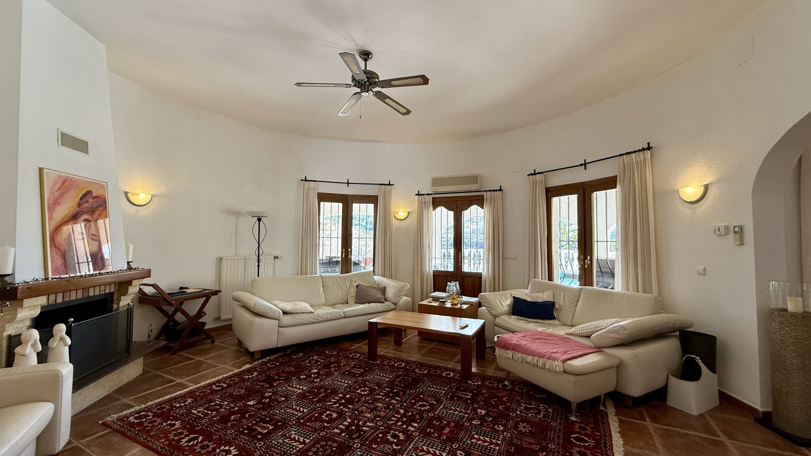 Ground-floor, fully equipped villa with 3 bedrooms, wintersun and privacy