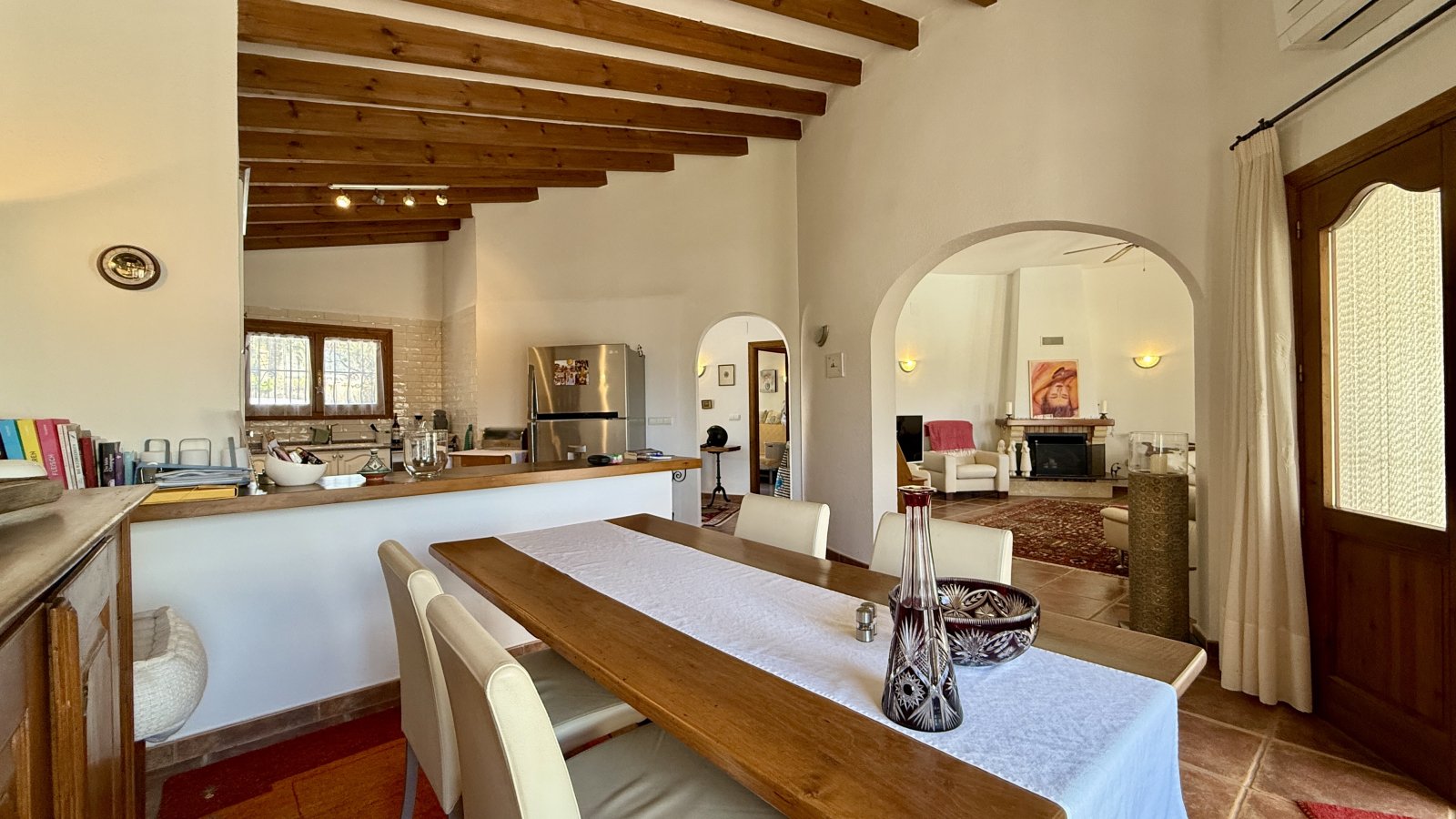 Ground-floor, fully equipped villa with 3 bedrooms, wintersun and privacy