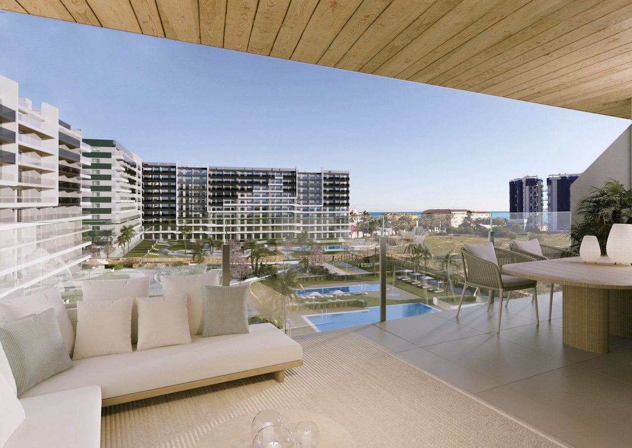 Apartments with 2 bedrooms, air conditioning, underfloor heating in bathrooms and parking in underground car park only 400 m from the beach