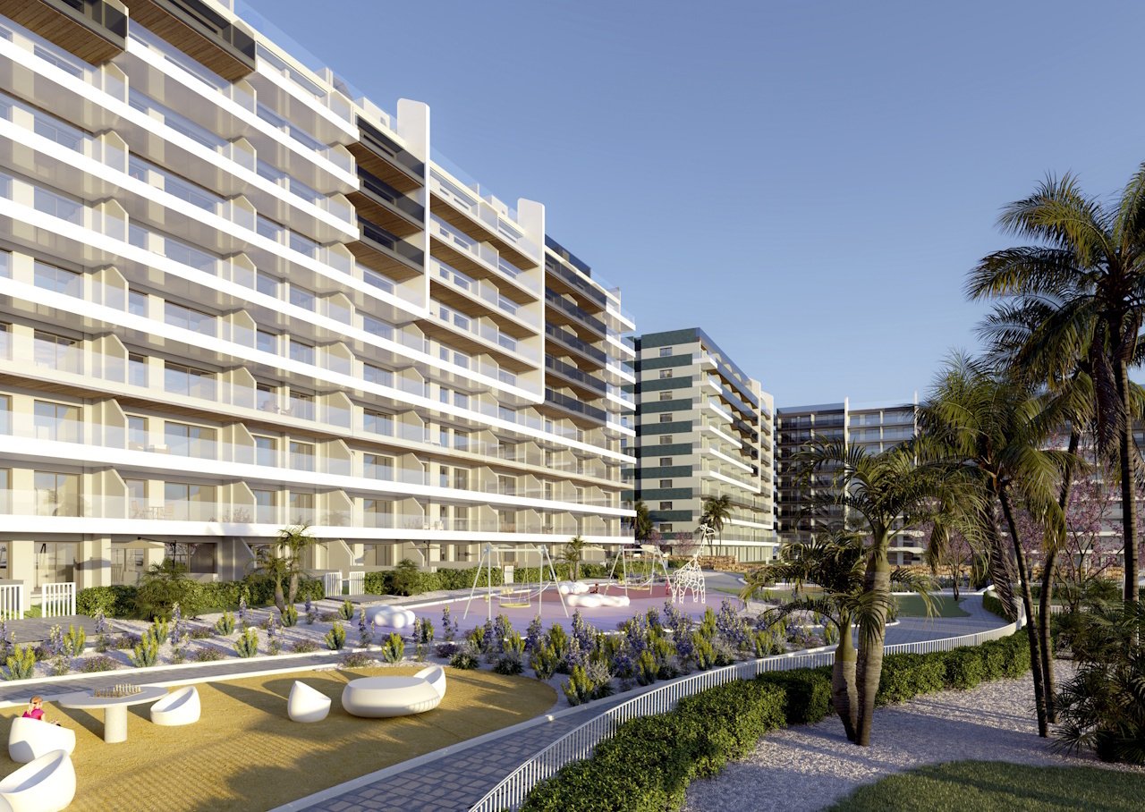 Penthouses with 2 bedrooms, air conditioning, underfloor heating in bathrooms and parking in underground car park only 400 m from the beach