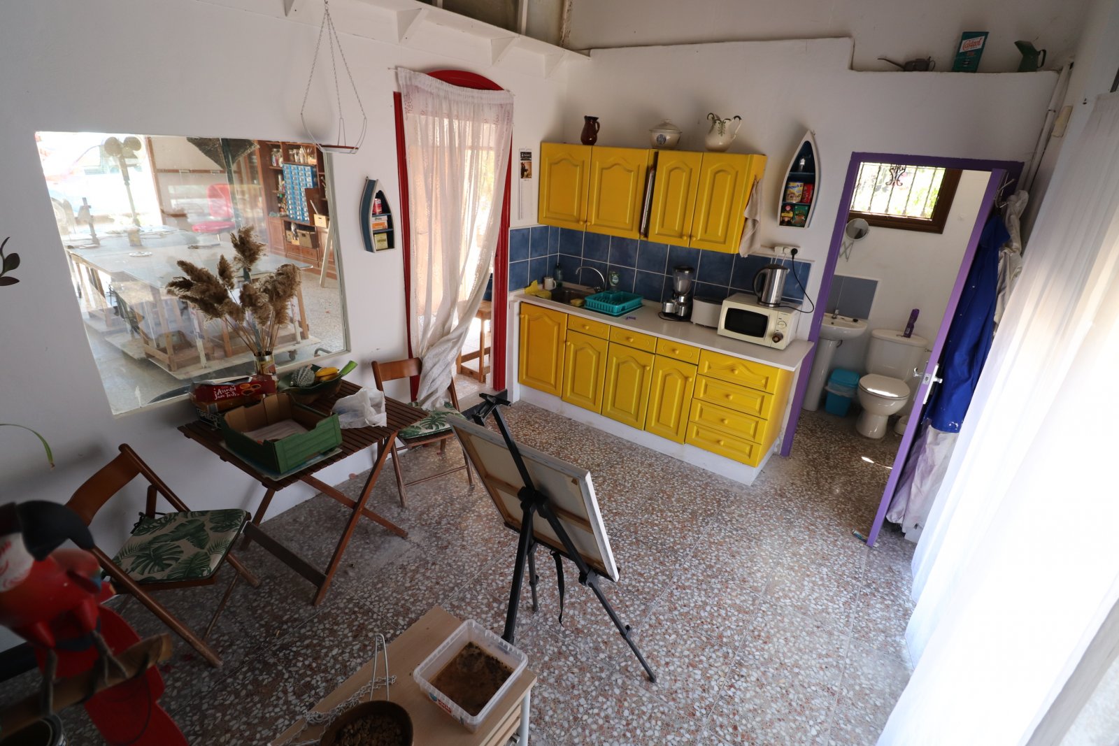 Stunning country villa with 7 bedrooms, 5 bathrooms, private pool and beautiful views on a large plot
