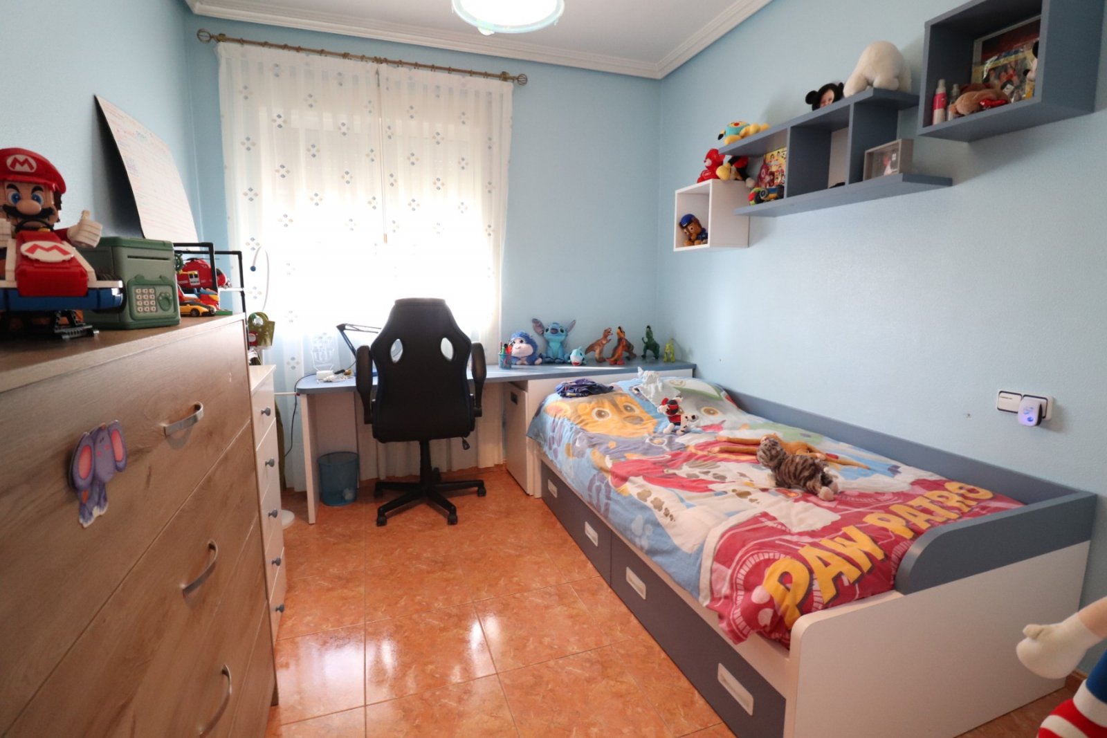 Villa with 3 bedrooms, 1 bathroom, 1 guest toilet, garage and private pool