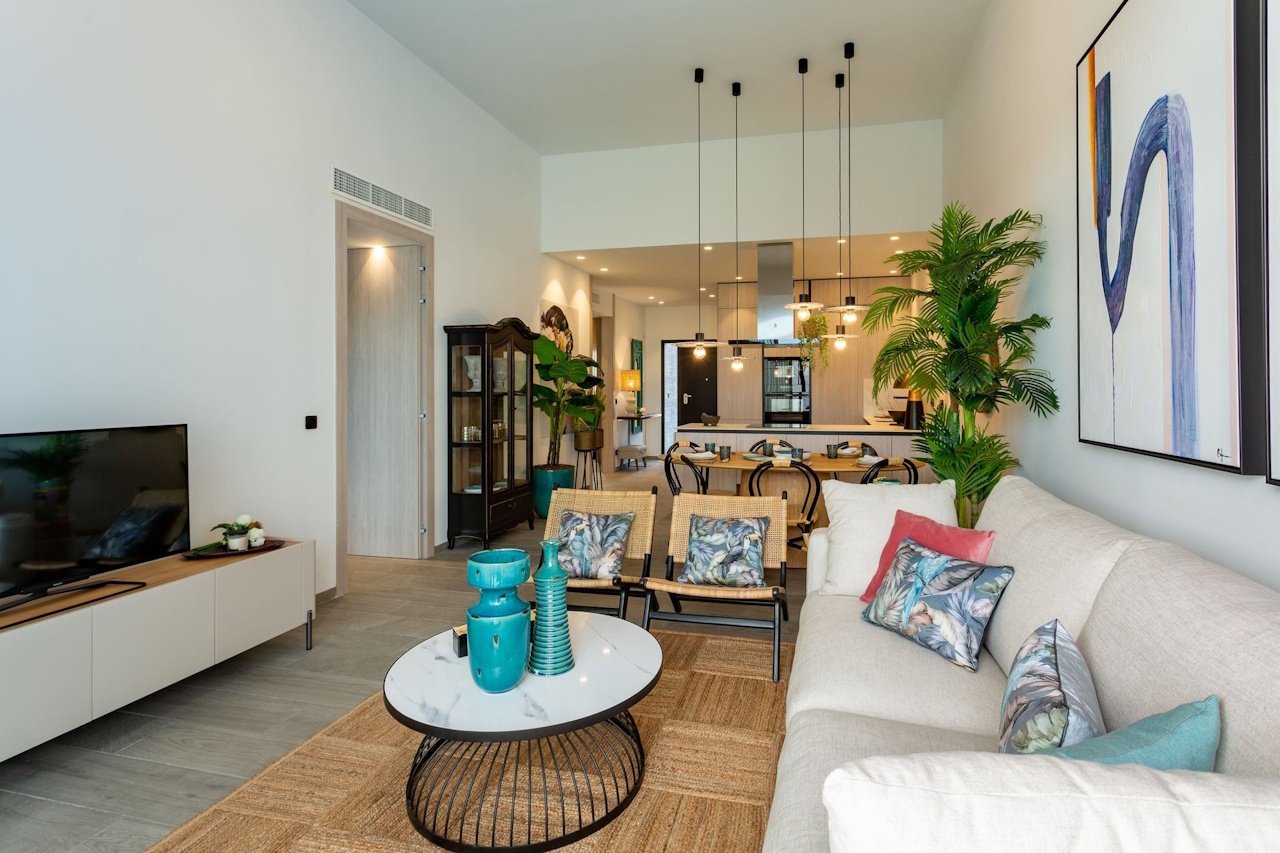 Semi-detached villas with 3 bedrooms, 2 bathrooms, roof terrace and private pool in the marvellous golf complex La Finca Resort