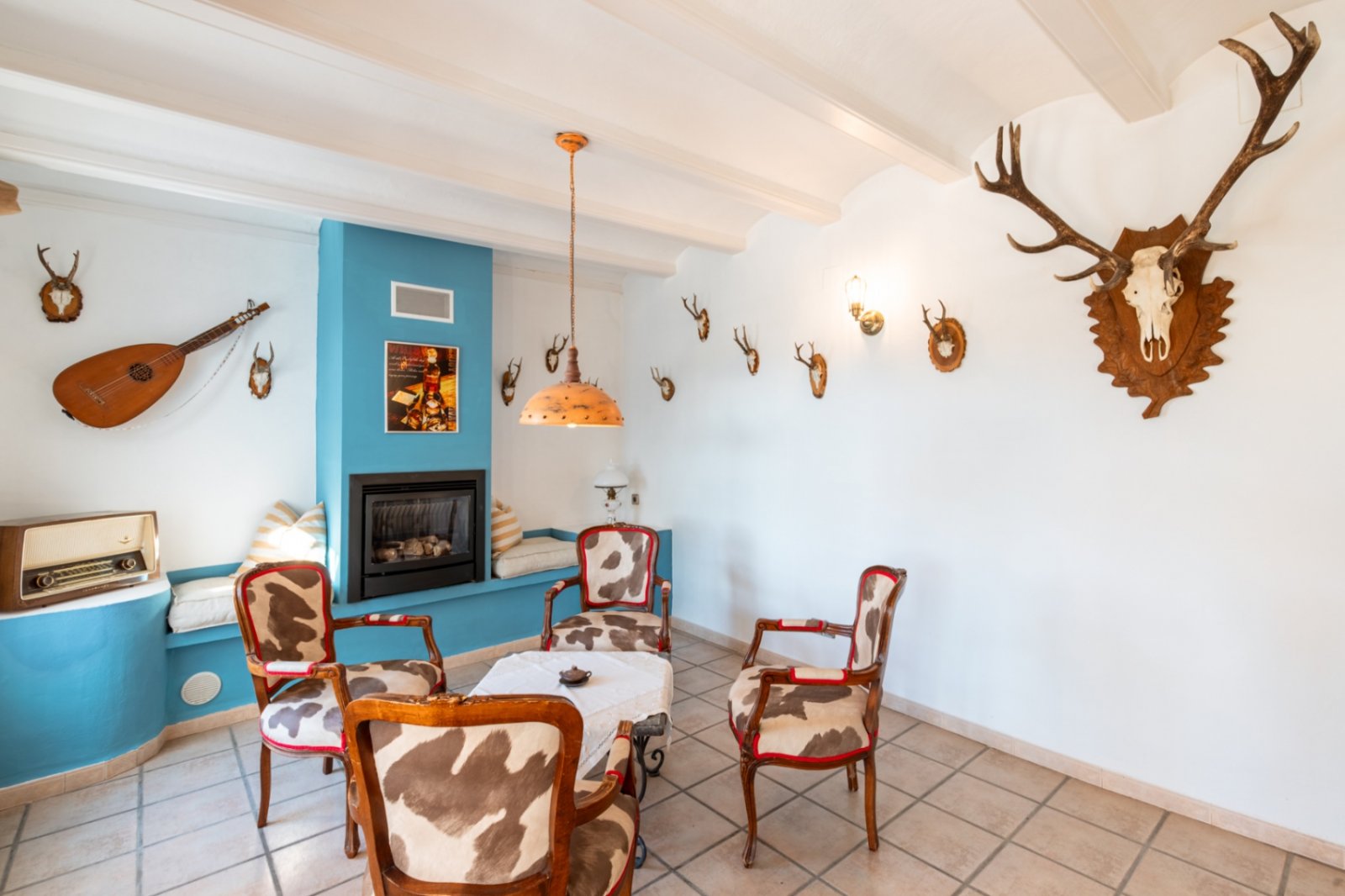 Charming 3 bedroom country house with private pool and marvellous views