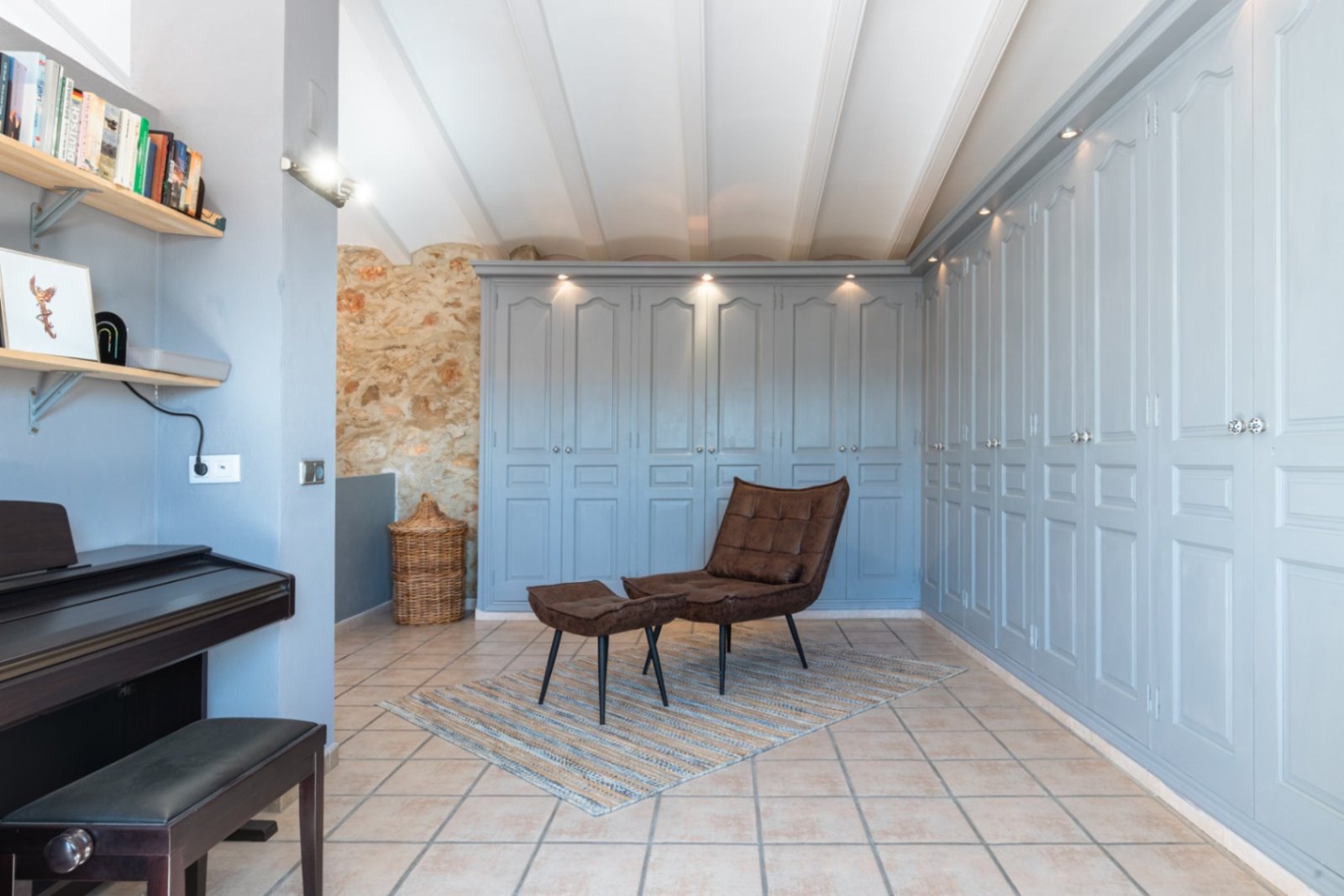 Charming 3 bedroom country house with private pool and marvellous views