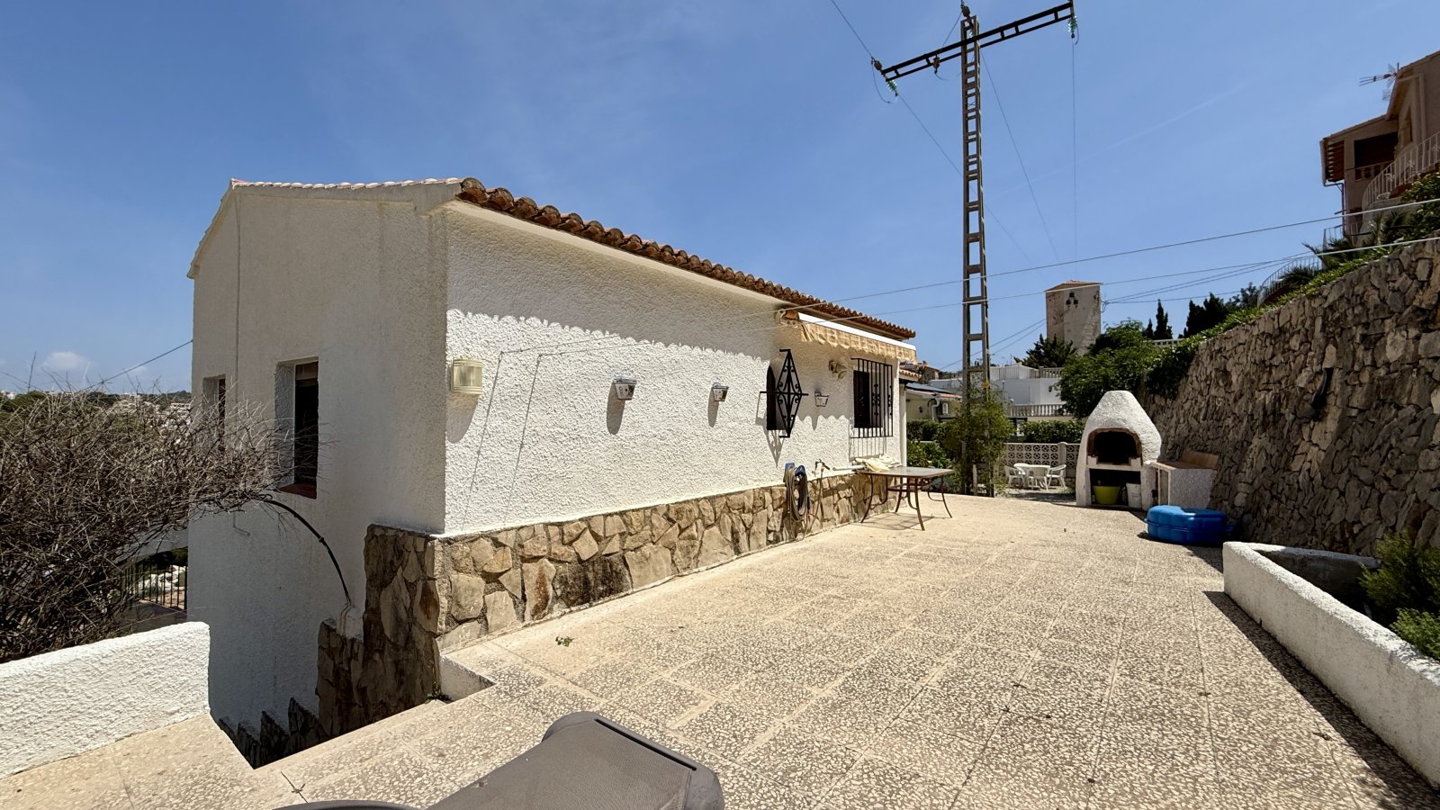 Villa with sea views in an excellent location in Calpe