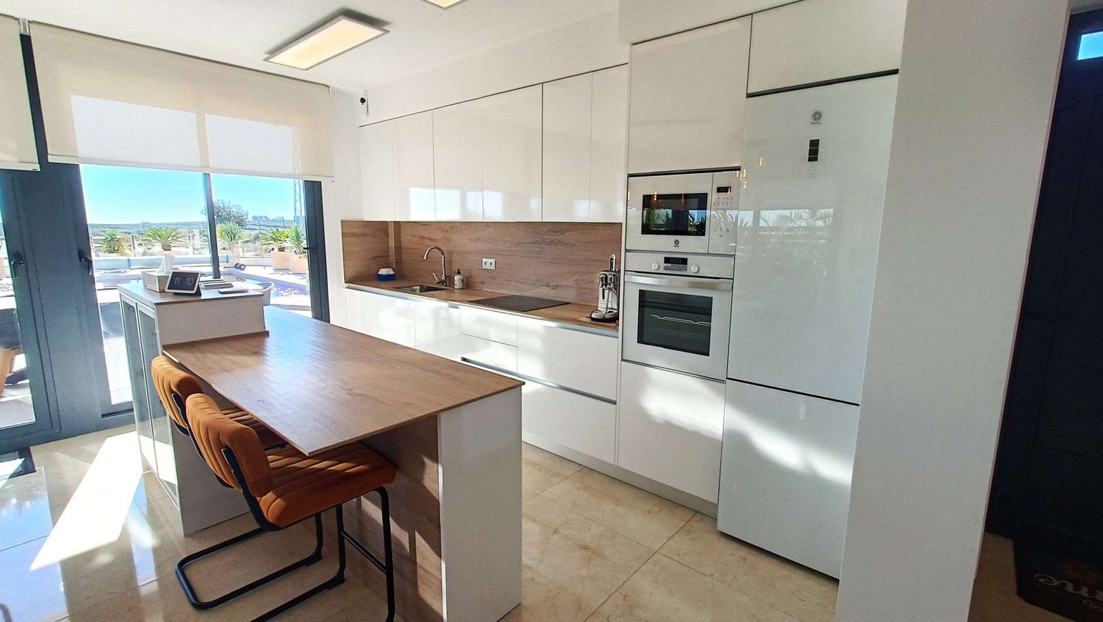 Exceptional villa with 3 bedrooms, 3 bathrooms, a roof terrace, a private pool and fantastic views at La Finca Golf and Spa Resort