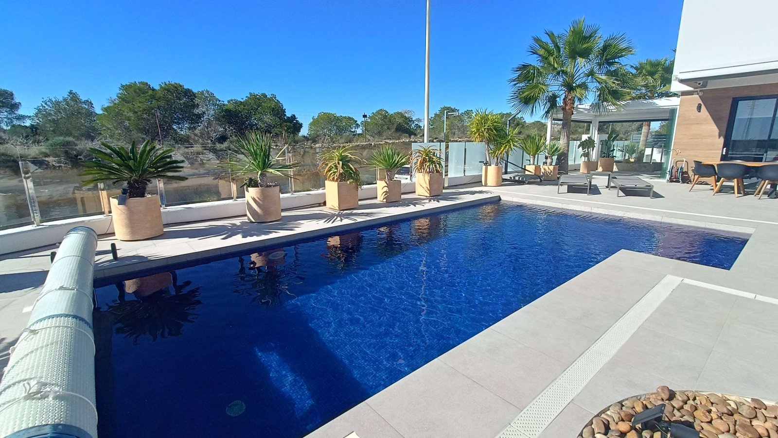 Exceptional villa with 3 bedrooms, 3 bathrooms, a roof terrace, a private pool and fantastic views at La Finca Golf and Spa Resort