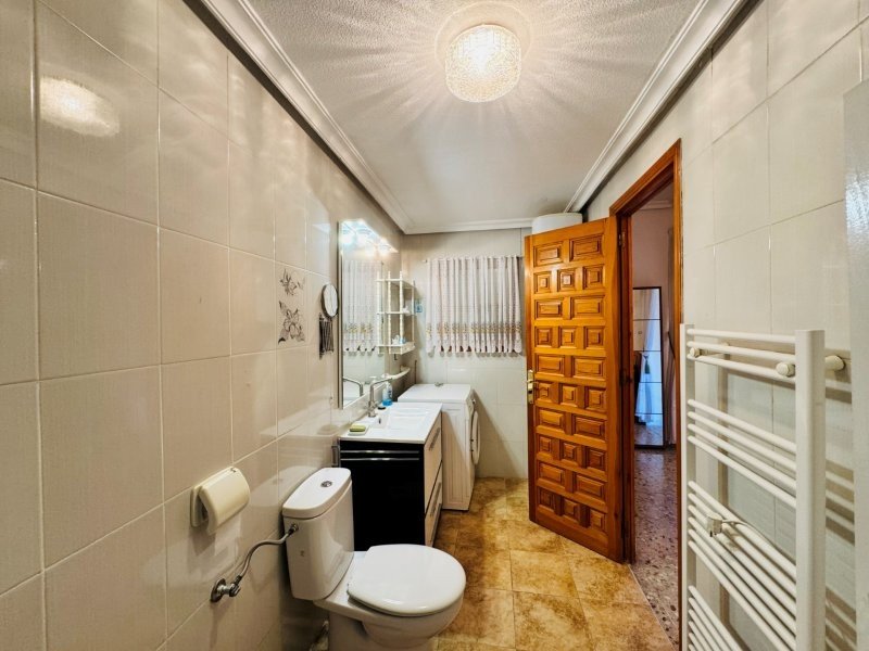Two-bedroom, one-bathroom apartment just 200 metres from the beach