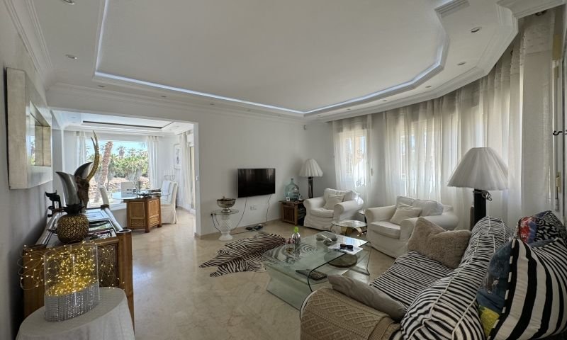 Detached luxury class Villa with private pool, garage and magnificent views on the Las Ramblas Golf Course
