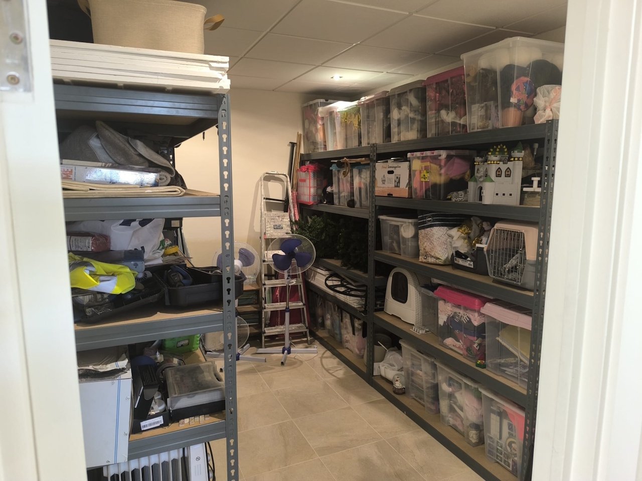 Detached villa with 5 bedrooms, 2 bathrooms and a private pool in La Escuera