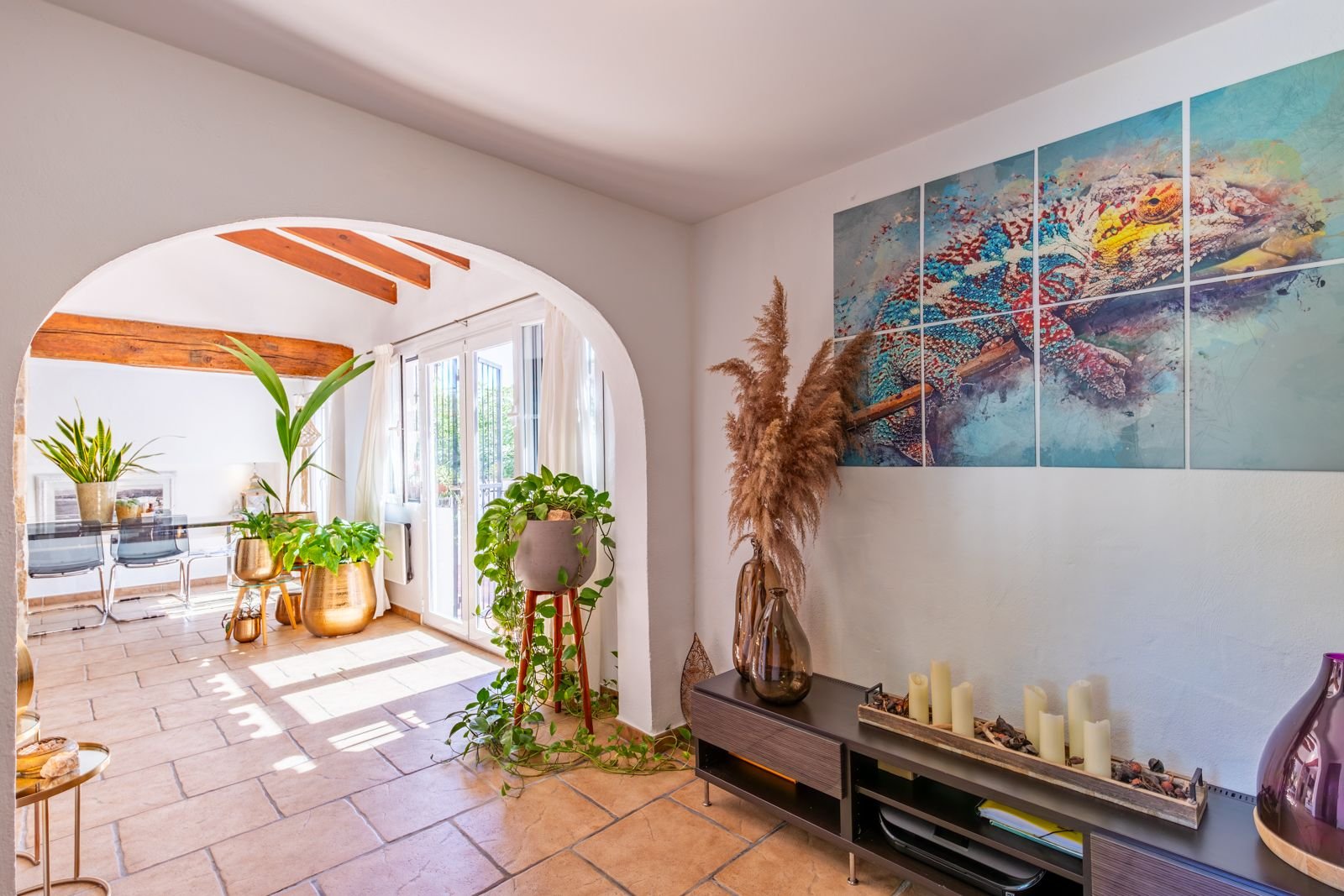 Villa with 3 bedrooms, 2 bathrooms and private pool only 300 m from the sea