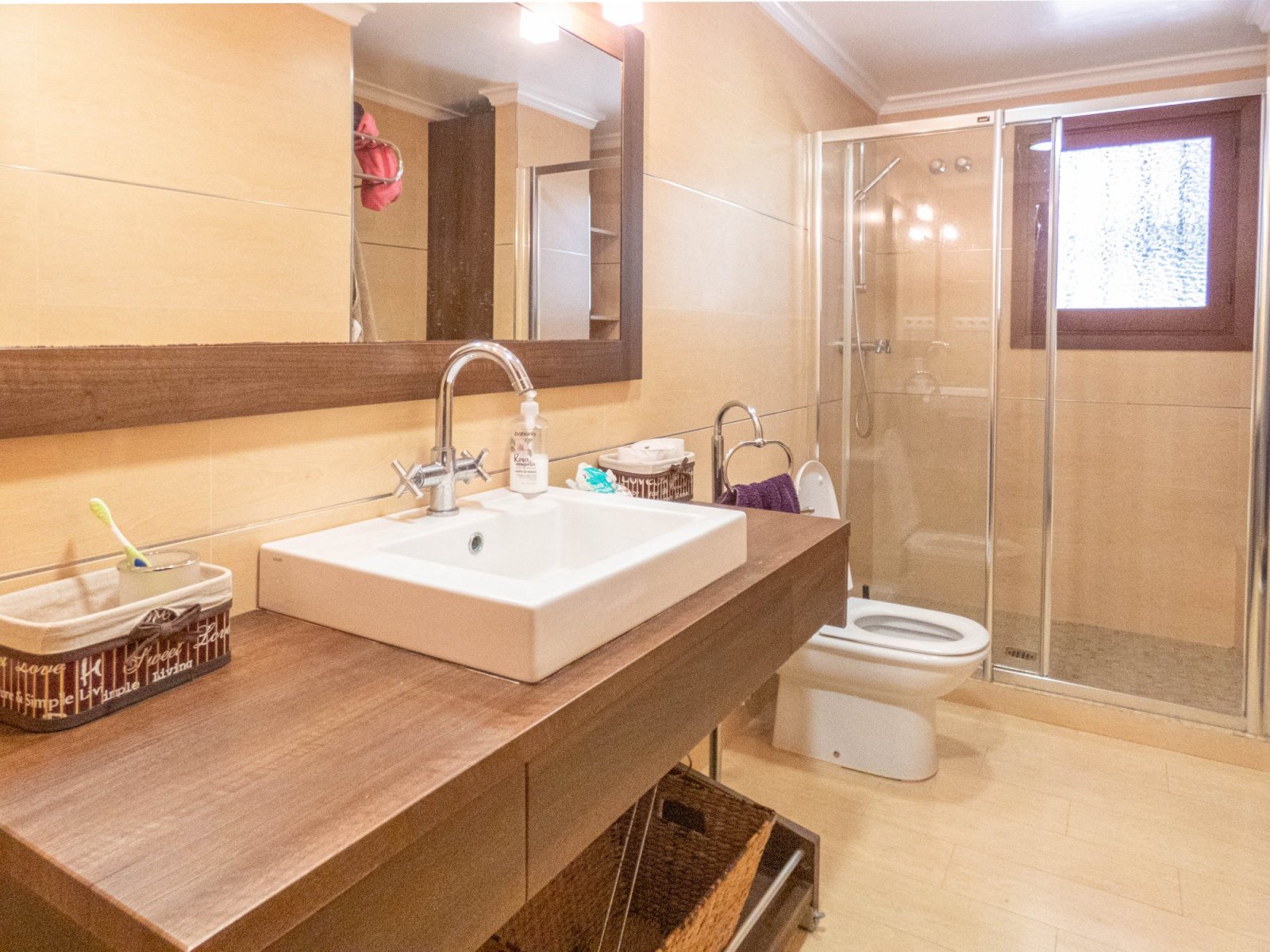 Attractive single-storey villa with 268 m2 of living space on 800 m2 of land