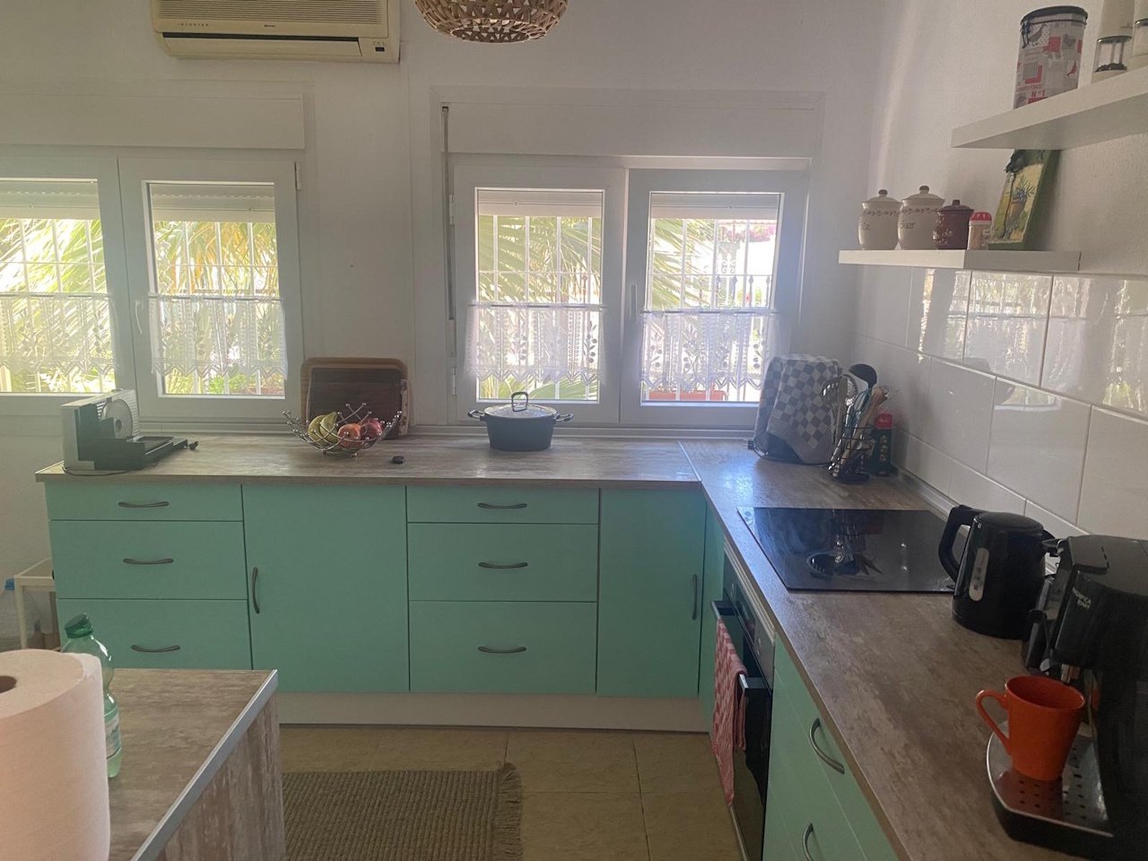 3 bedroom, 1 bathroom Villa with roof terrace and carport in a quiet location