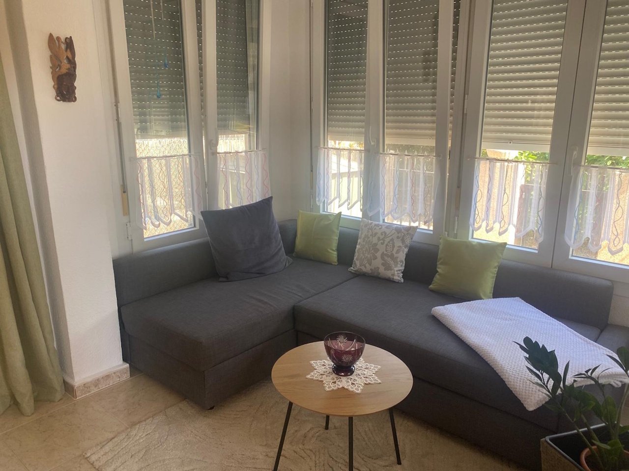 3 bedroom, 1 bathroom Villa with roof terrace and carport in a quiet location