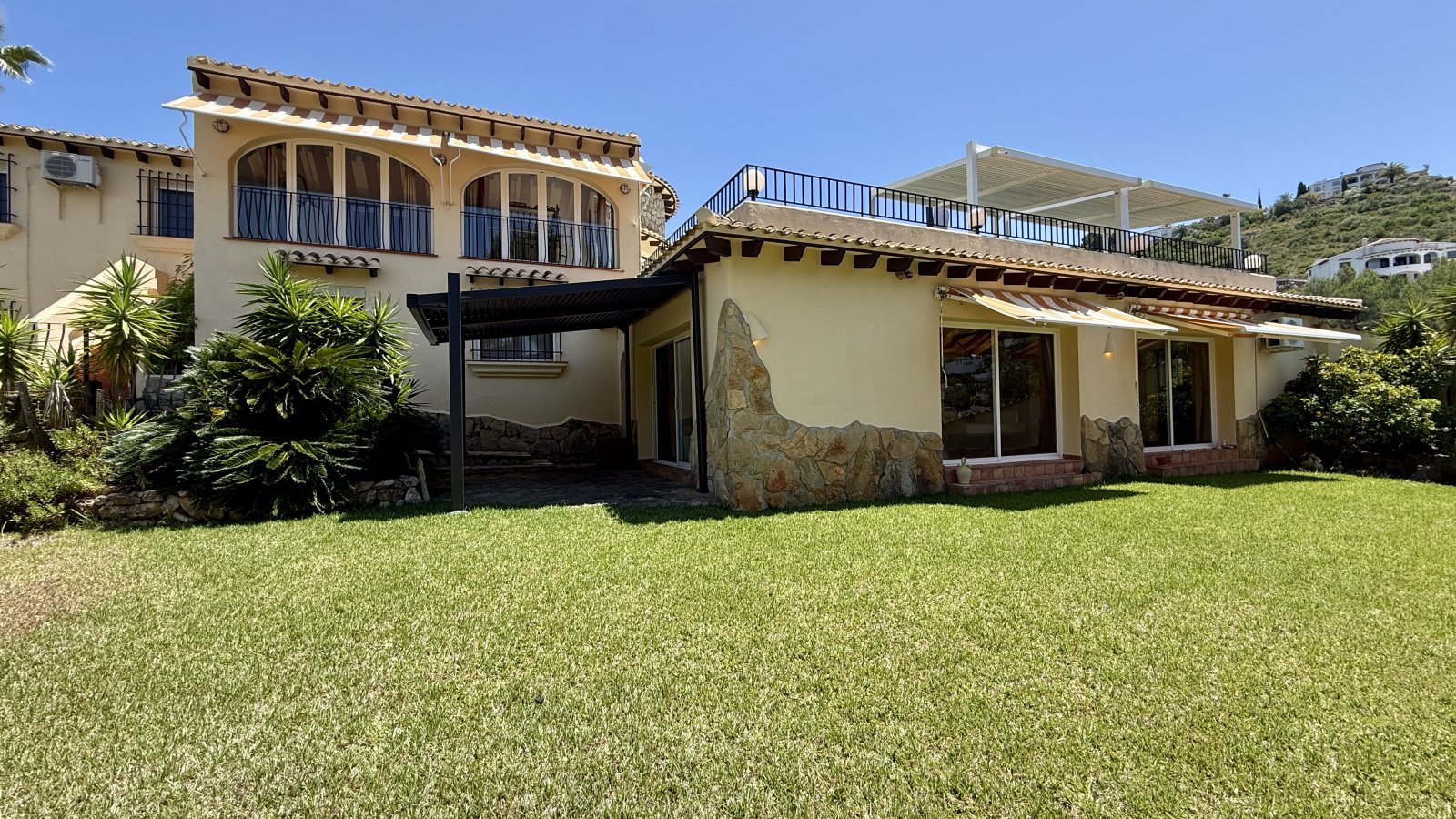Exklusive Villa mit Pool und hochwertiger Ausstattung in Monte Pego
