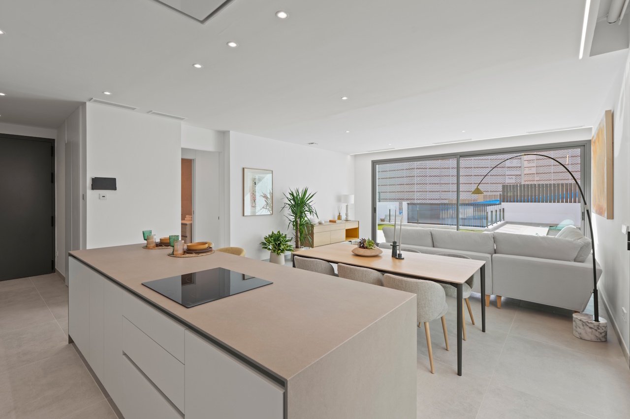 Luxury villas with 3 bedrooms, 2-3 bathrooms, underfloor heating, air conditioning and private pool in one of Benidorm’s most sought-after areas