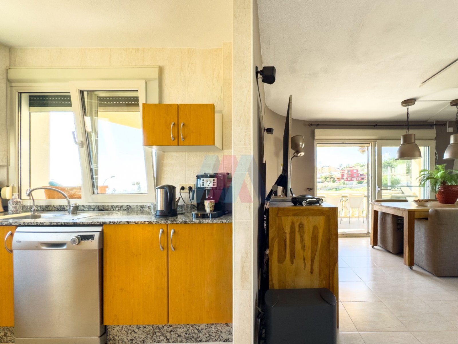 Mediterranean Villa with Sea Views and walking distance to the sea