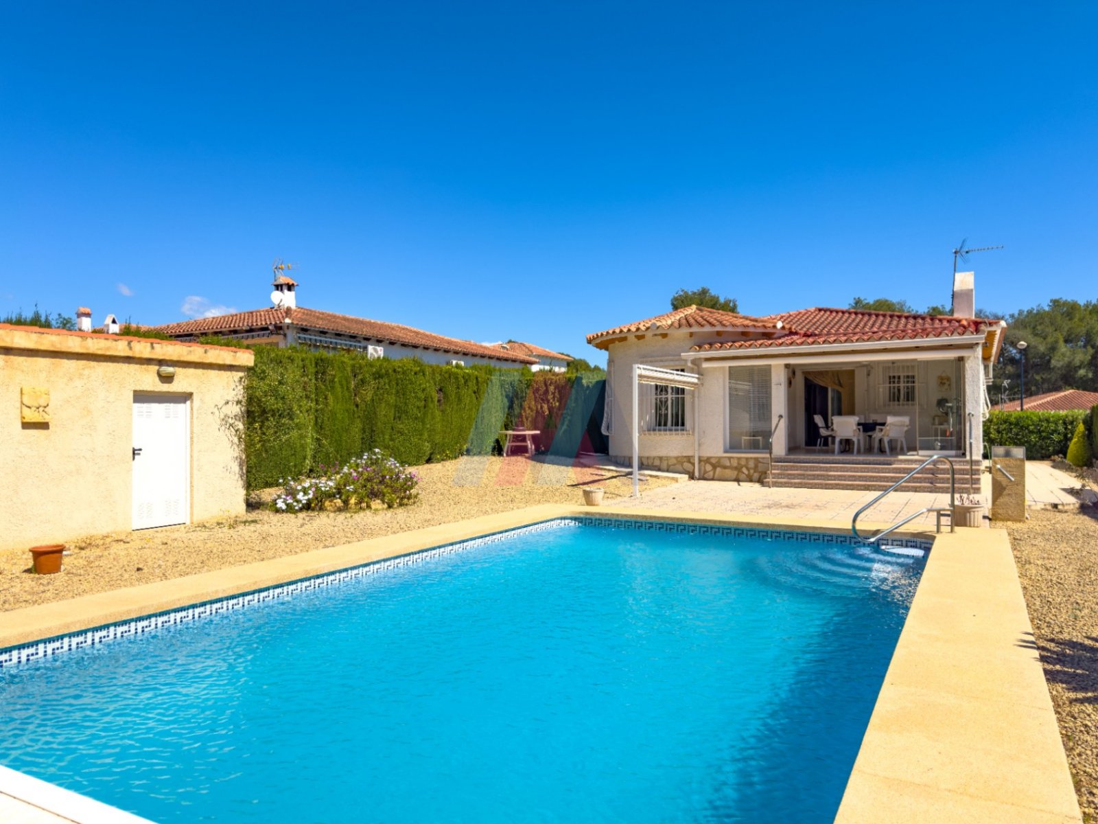 La Nucía: Single-storey villa with 3 bedrooms, 1 bathroom, garage and private swimming pool in Barranco Hondo La Nucía: Single-storey villa with 3 bedrooms, 1 bathroom, garage and private swimming pool in Barranco Hondo