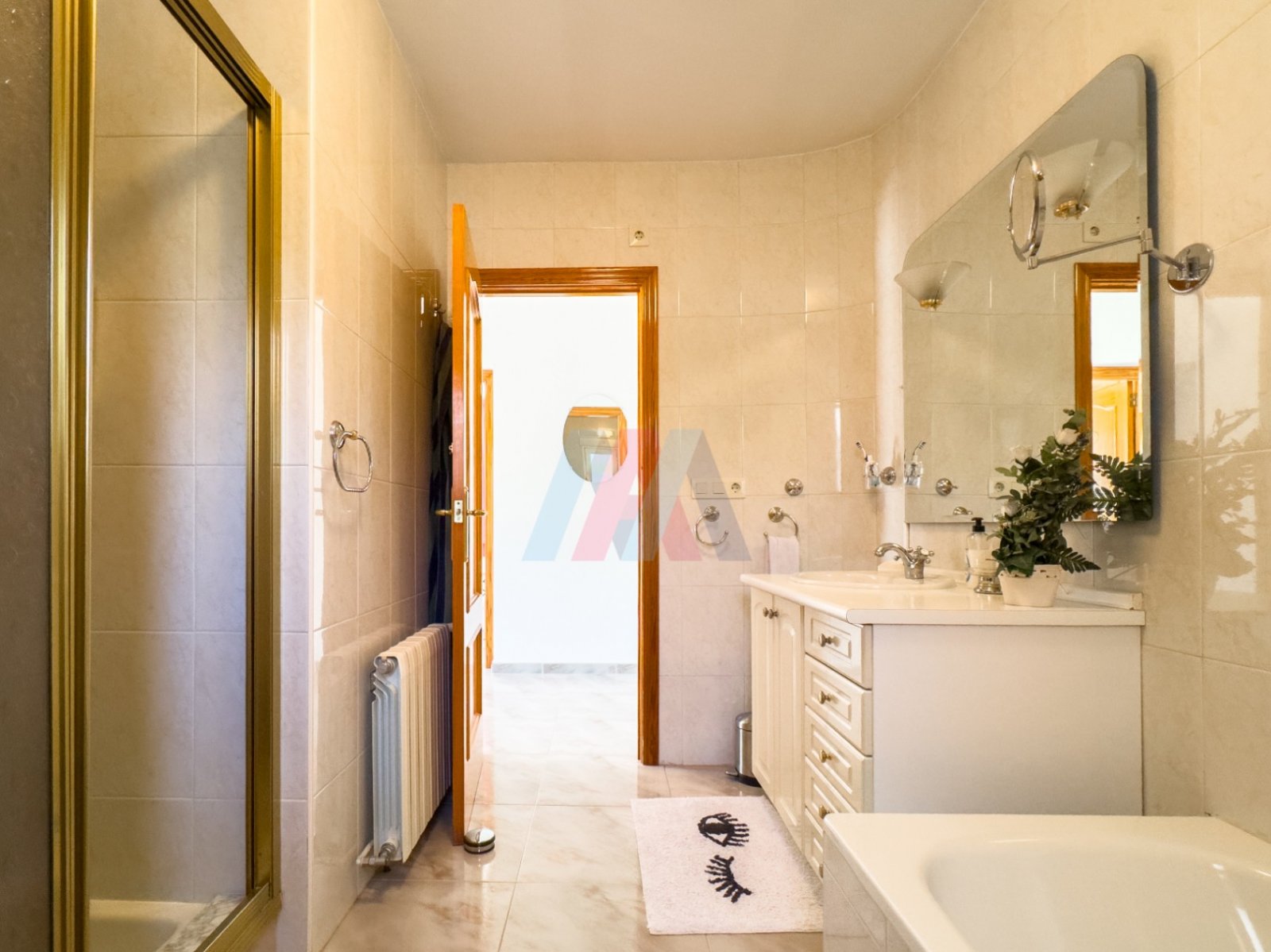 Single-storey villa with 3 bedrooms, 1 bathroom, garage and private swimming pool in Barranco Hondo