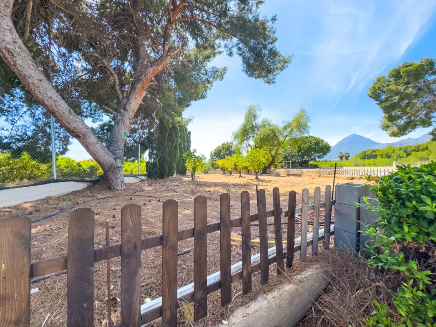 Private Mediterranean Finca with Open Mountain Views and Extensive Outdoor Living