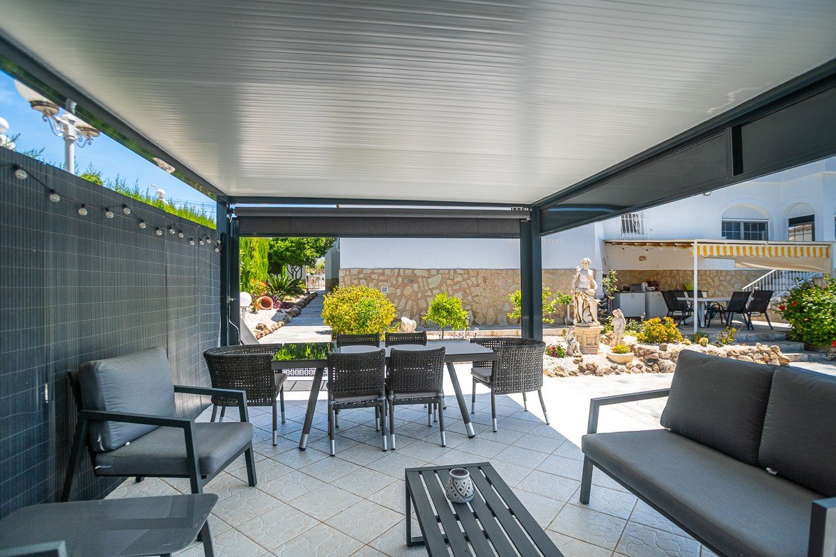 Exclusive Andalusian Villa with Private Pool in La Marina - Luxury living under the Spanish sun