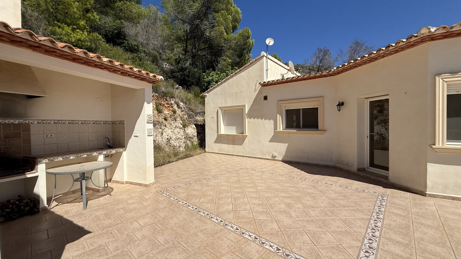 2-Bedroom Villa with Pool in Pego, Quiet and Nature-Filled Location on Monte Mostalla