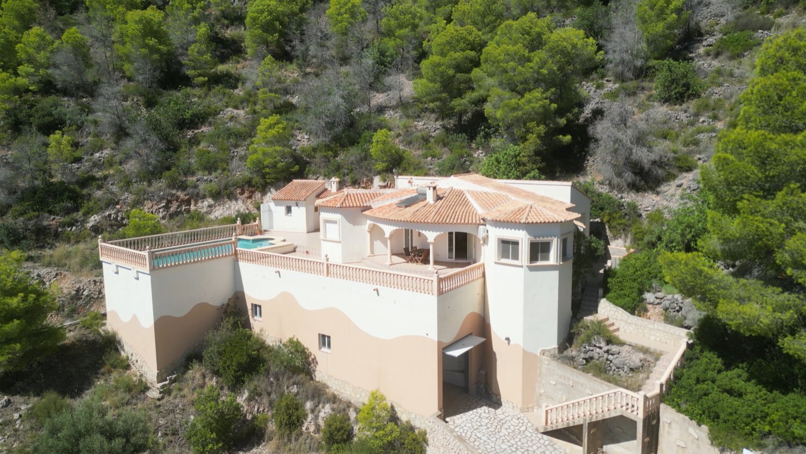 2-Bedroom Villa with Pool in Pego, Quiet and Nature-Filled Location on Monte Mostalla