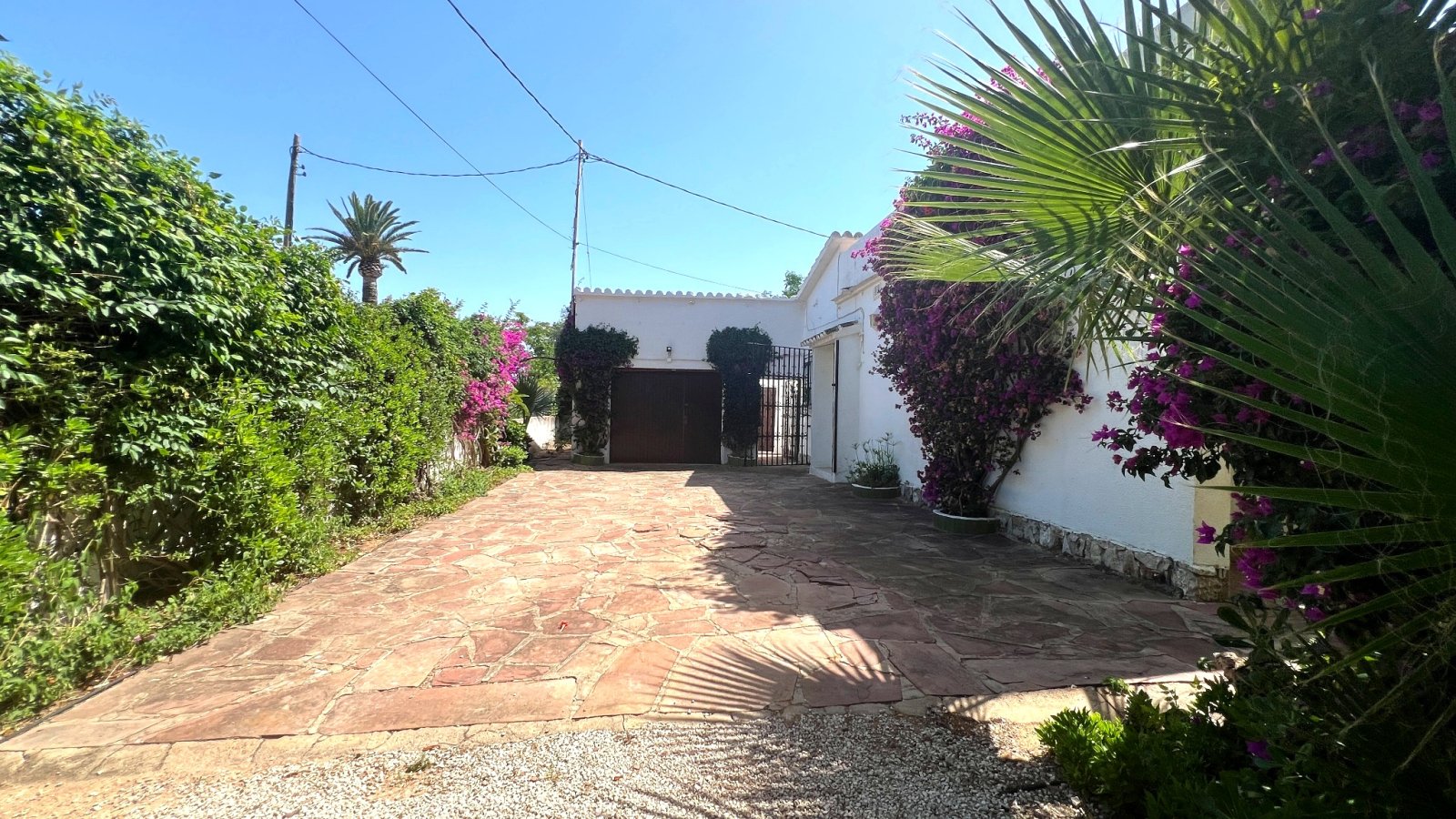 Cosy 2-bedroom finca near the beach with a lovely garden