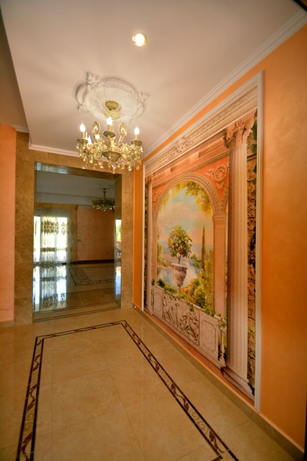 Beautiful, spacious and exclusive villa in the best area of Cabo Roig, just 150 metres from the beach
