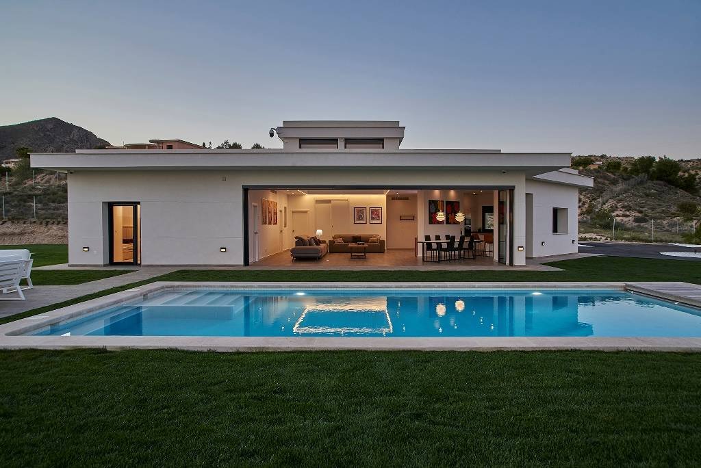 Modern luxury villa with 4 bedrooms, 4 bathrooms, private pool and breathtaking views