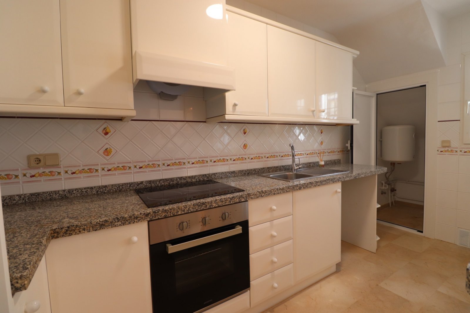 Two Bedroom Bungalow with roof terrace and communal pool