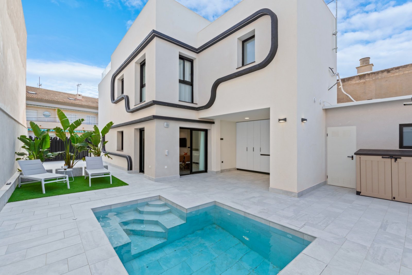 Torre de La Horadada: Renovated semi-detached house with 4 bedrooms, 3 bathrooms, a roof terrace, a private pool and sea views Torre de La Horadada: Renovated semi-detached house with 4 bedrooms, 3 bathrooms, a roof terrace, a private pool and sea views