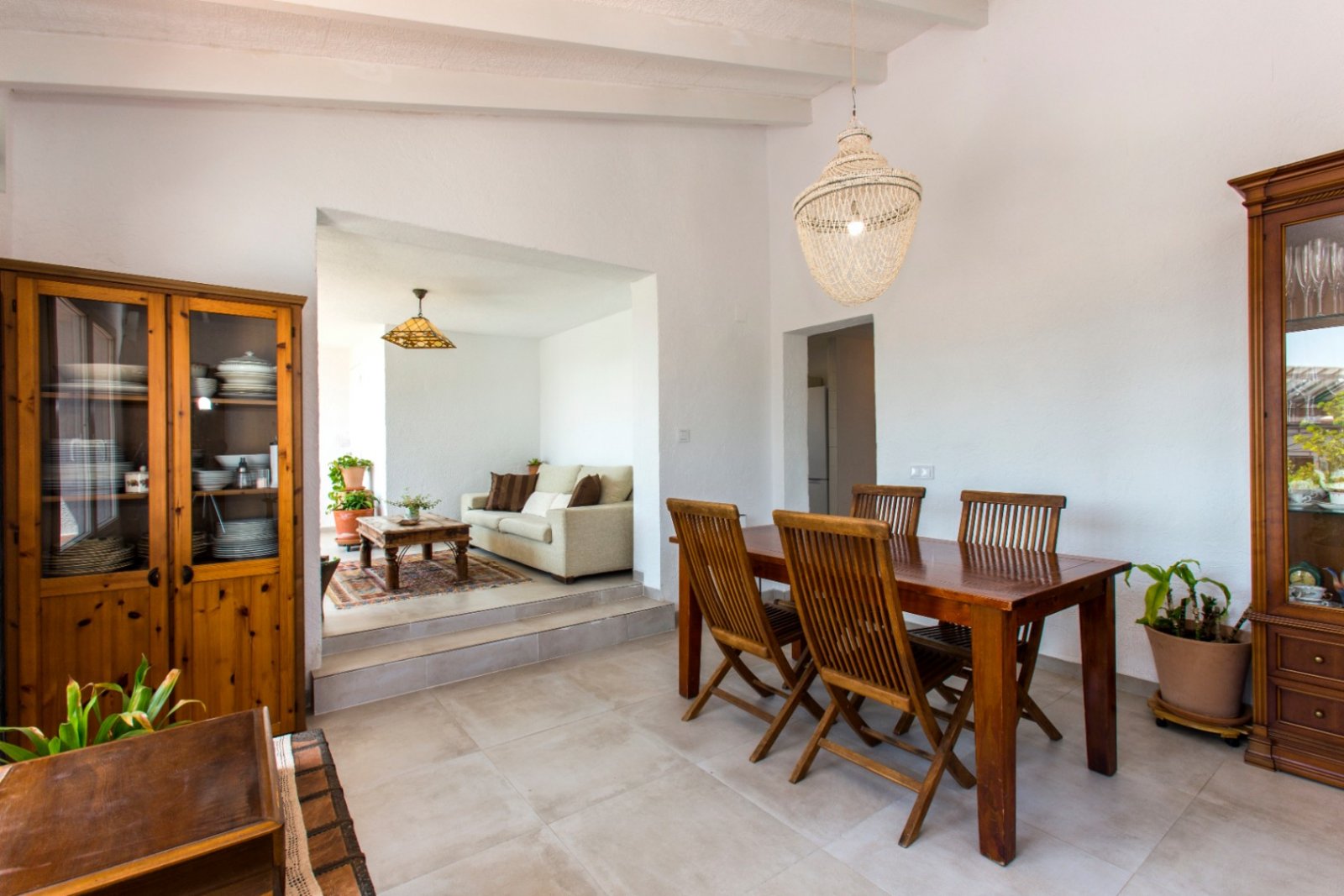 Villa in Monte Pedreguer with sea views, guest accommodation, four bedrooms, flat plot, rooftop terrace and space for a swimming pool