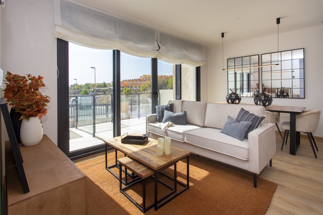 Marvellous townhouses with 3 bedrooms, 3 bathrooms, basement, roof terrace, private parking and communal pool at Alenda Golf