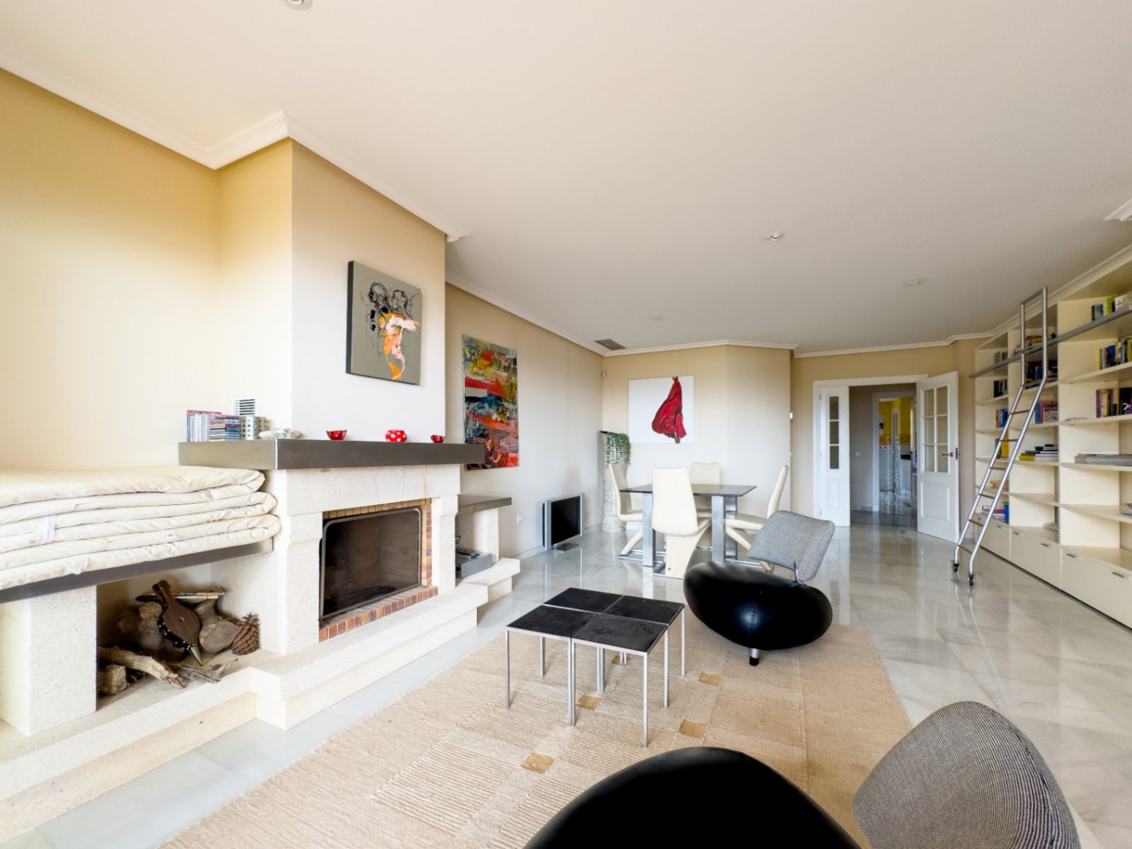 Apartment with Large Terrace and Sea Views in Altea Hills