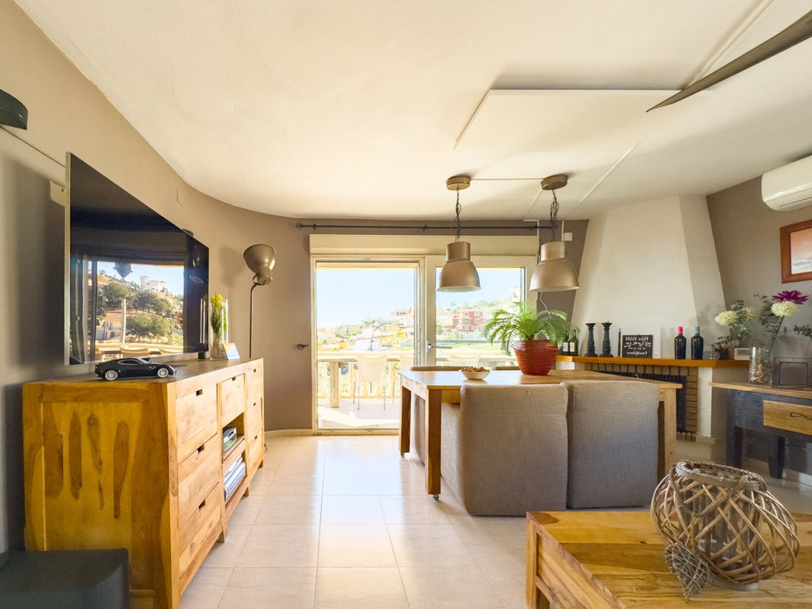 Mediterranean Villa with Sea Views and walking distance to the sea