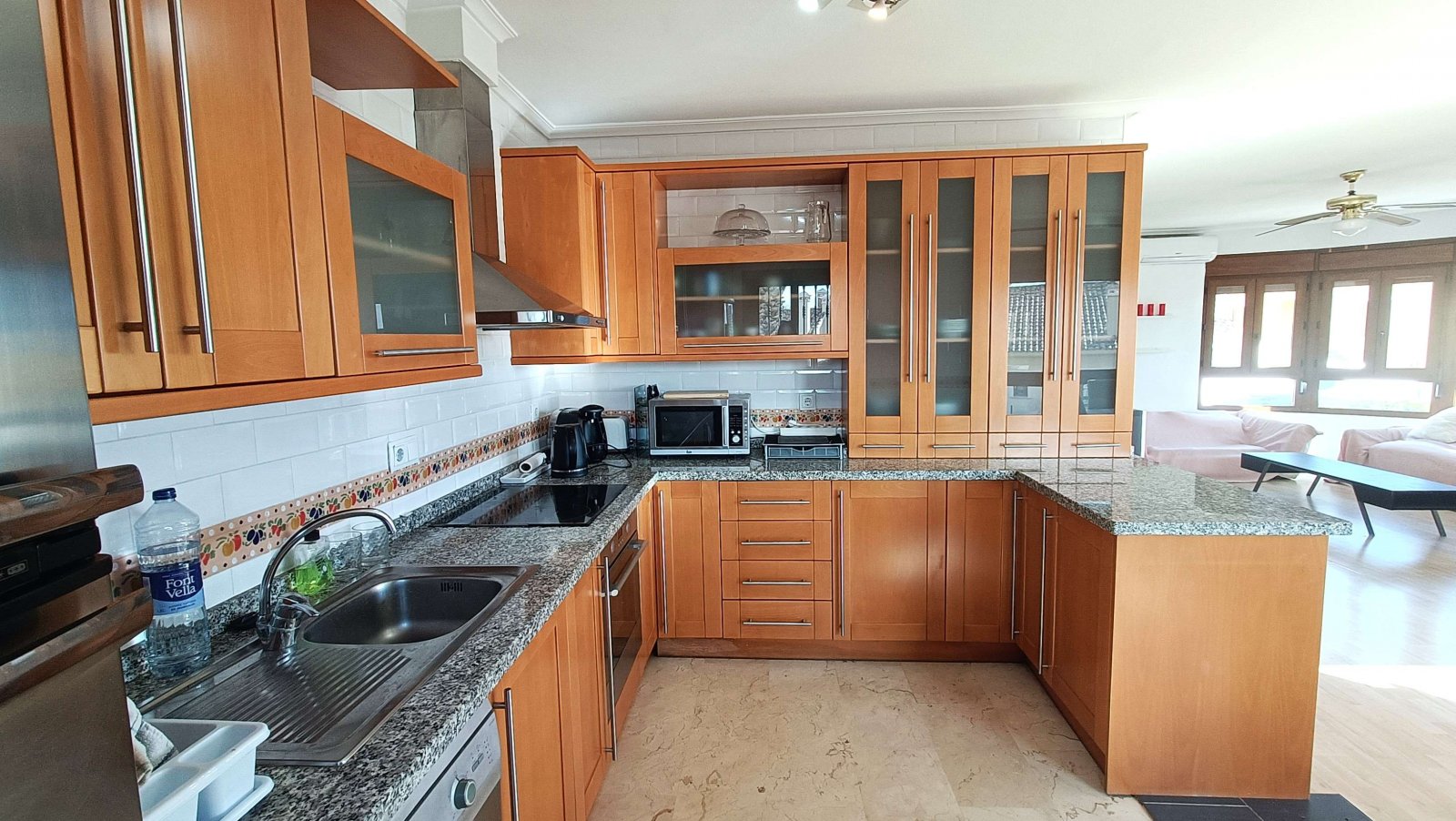 3-bedroom villa with 2 bathrooms, a parking space and a communal swimming pool at La Finca Golf Resort