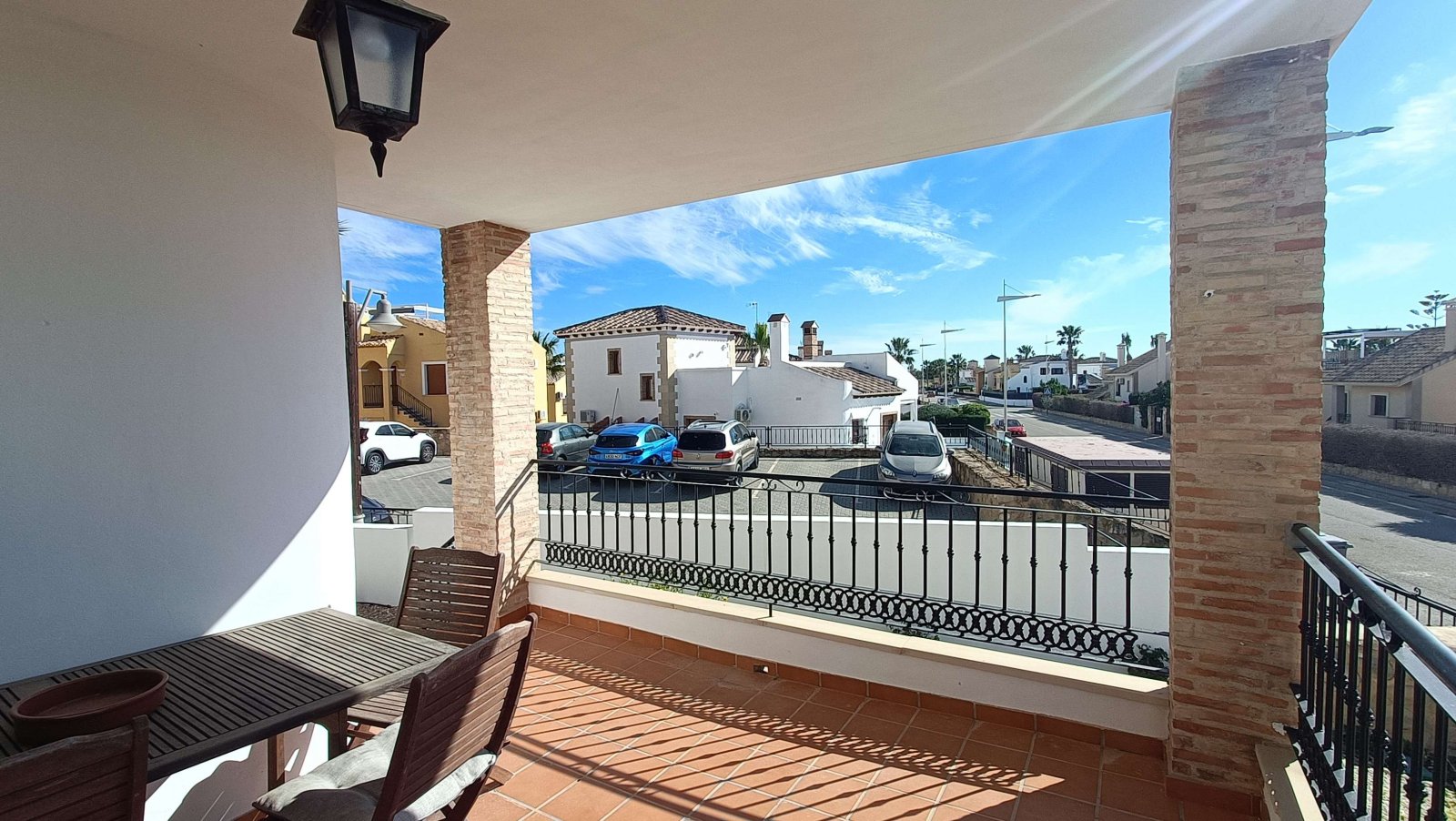 3-bedroom villa with 2 bathrooms, a parking space and a communal swimming pool at La Finca Golf Resort