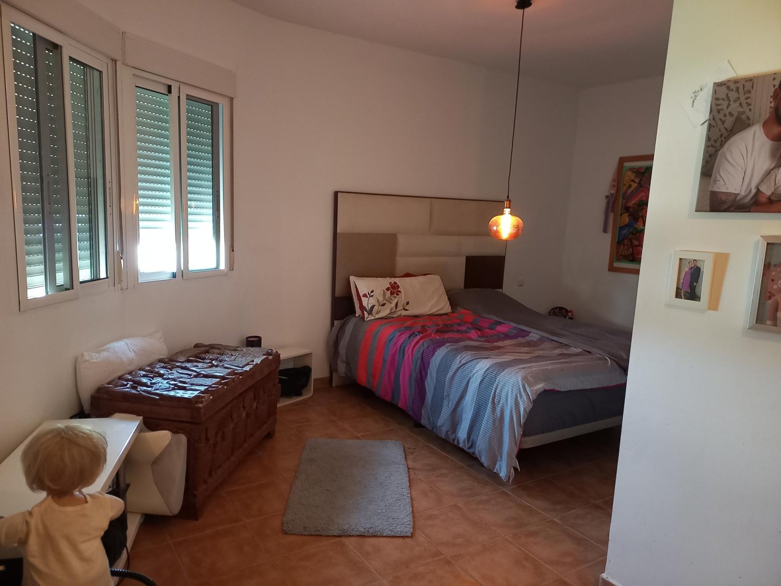 Well-Maintained Single-Storey Country House with 3 Bedrooms, Pool and Guest Accommodation