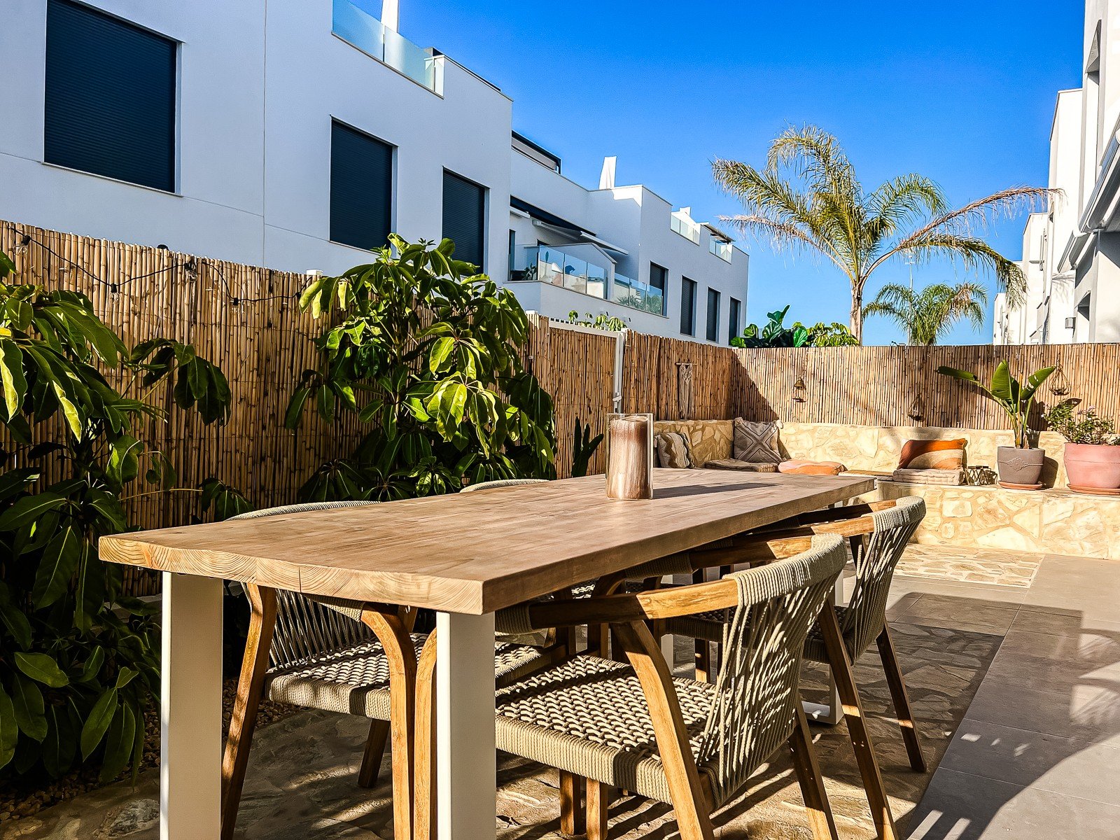 Ibiza style ground floor apartment just 800 m from the beach