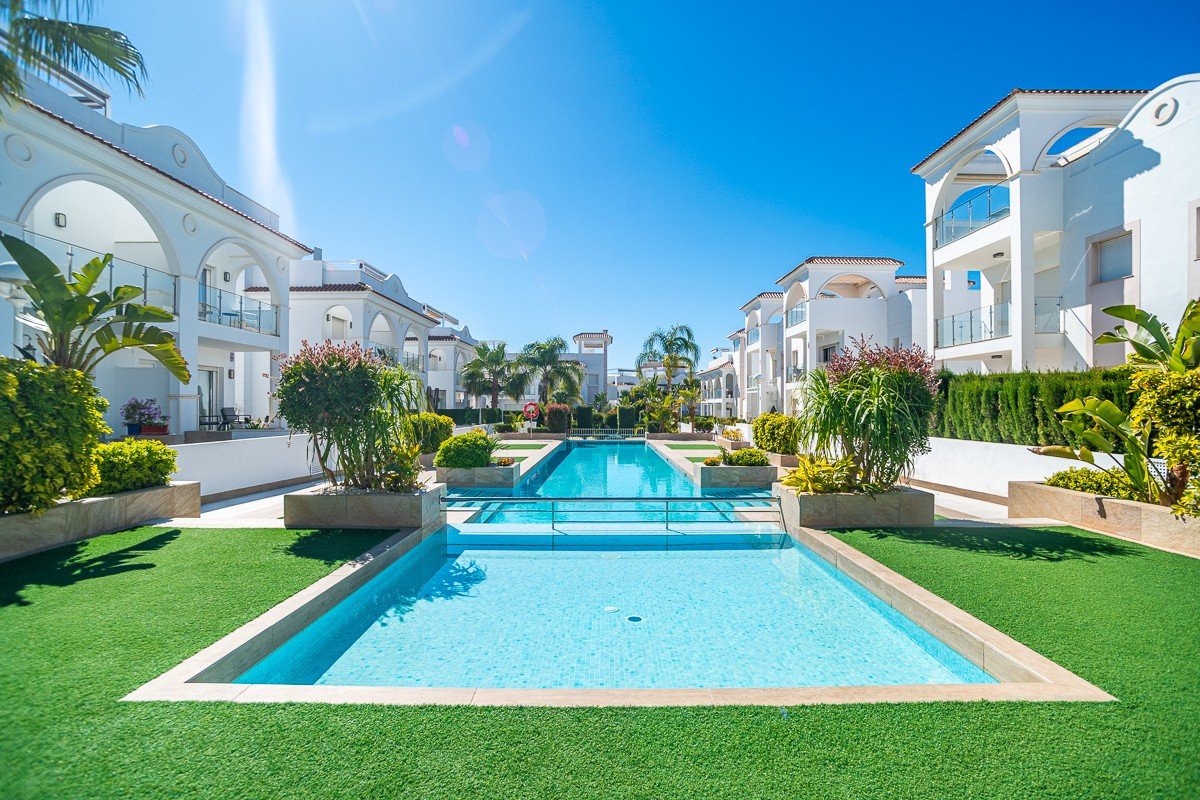 Exclusive semi-detached villa in Ciudad Quesada – Modern living in a prime location