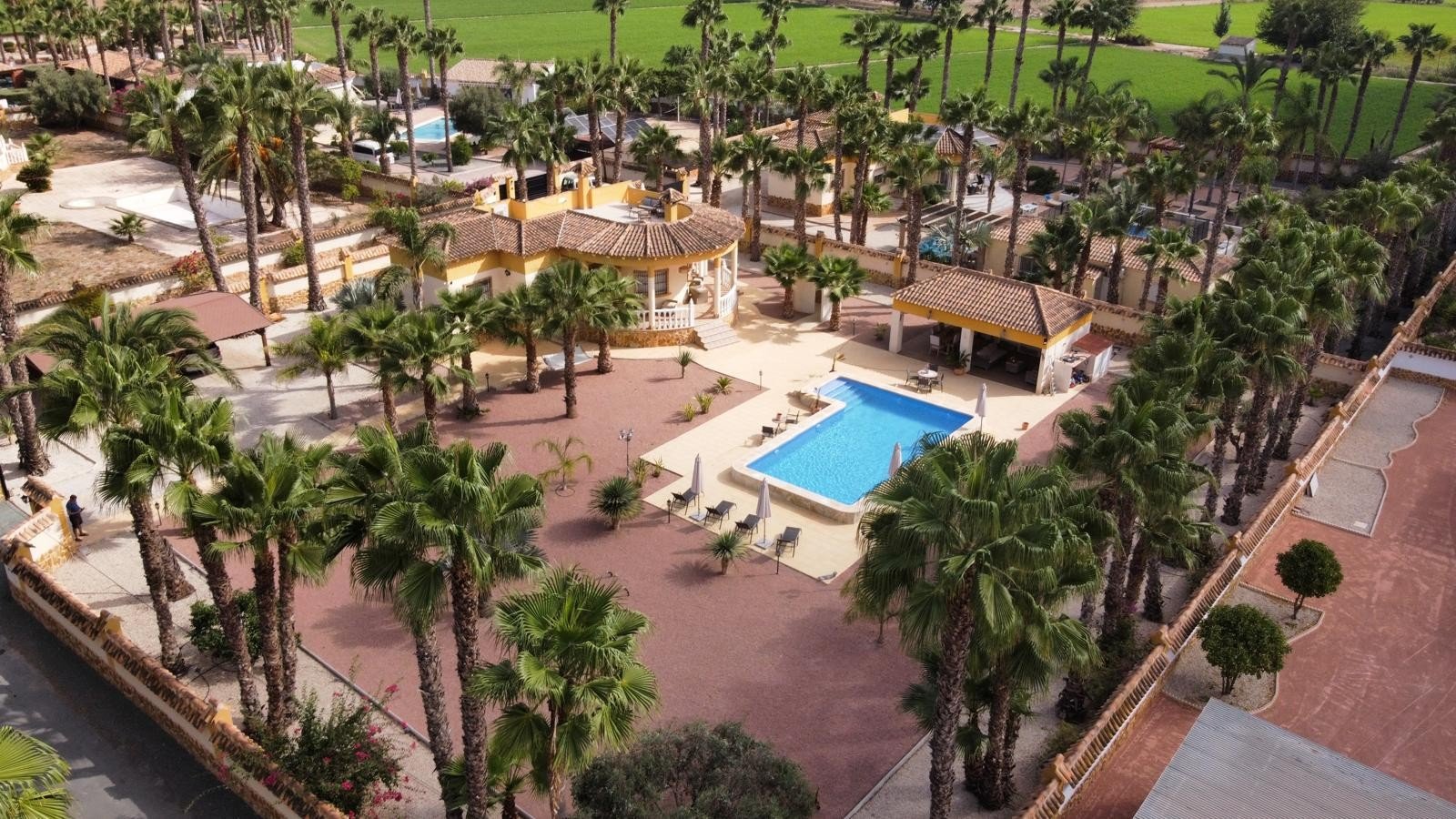 Fully renovated villa with private pool on a spacious plot