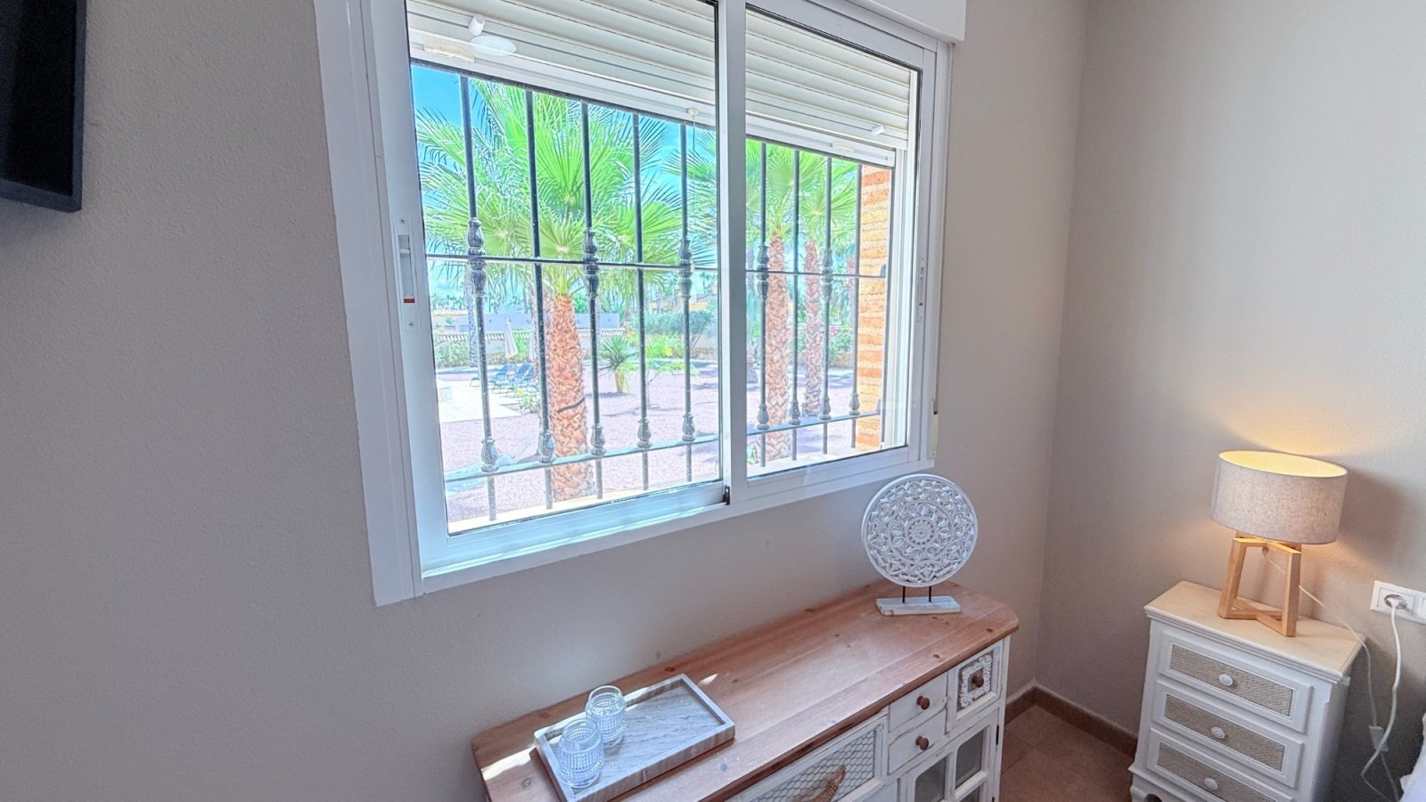 Fully renovated villa with private pool on a spacious plot