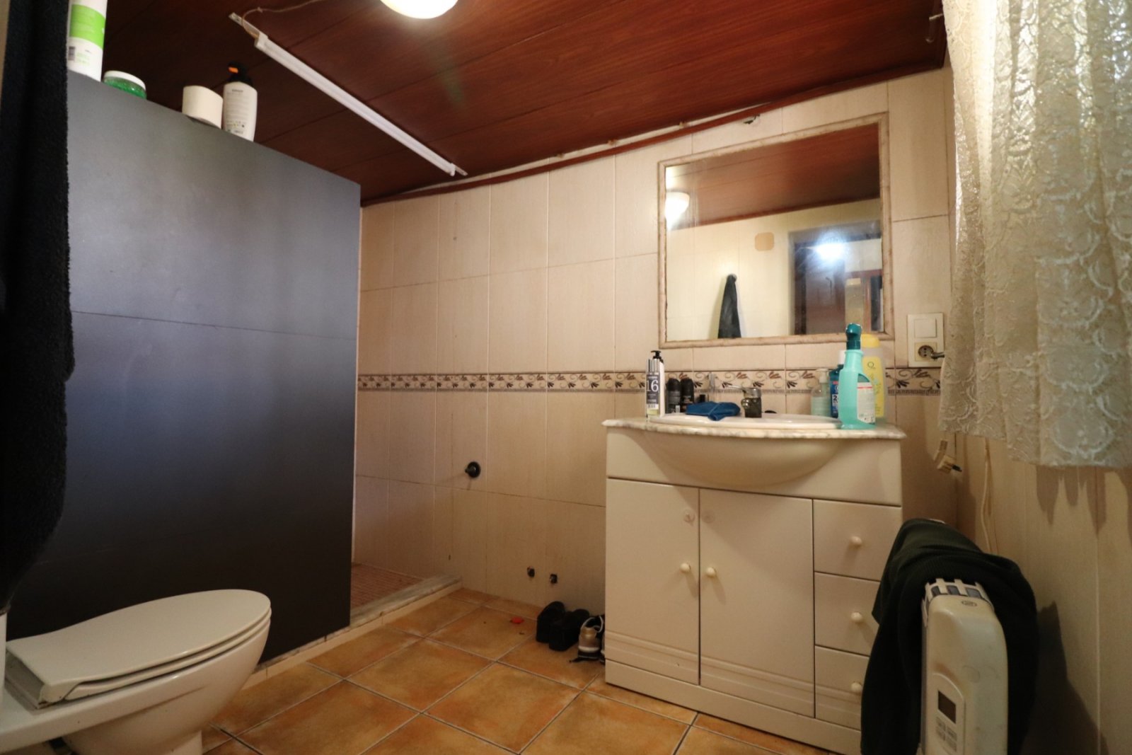 Detached house with 5 bedrooms, 2 bathrooms, garage and beautiful views