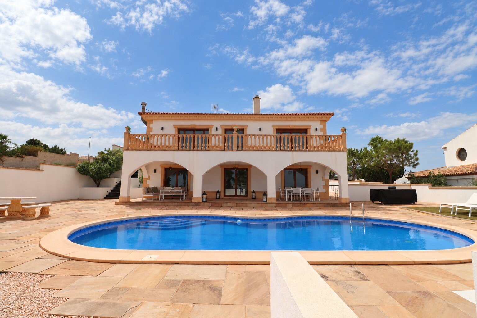 Algorfa: Beautiful Detached Villa with 6 bedrooms, 5 bathrooms and private pool n Lomas de la Juliana Algorfa: Beautiful Detached Villa with 6 bedrooms, 5 bathrooms and private pool n Lomas de la Juliana