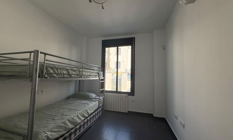 Quad with 2 bedrooms, 2 bathrooms, roof terrace and communal swimming pool