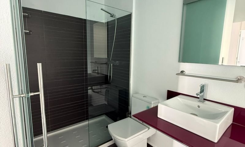 Quad with 2 bedrooms, 2 bathrooms, roof terrace and communal swimming pool