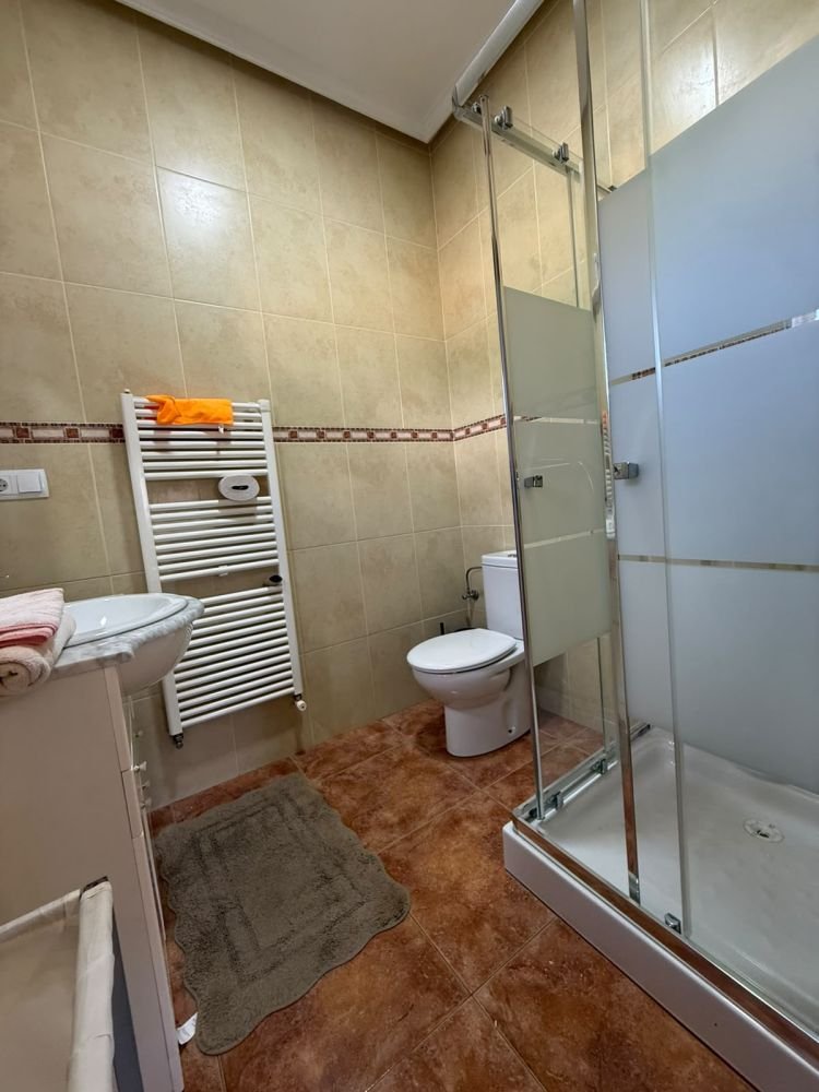Detached villa with 5 bedrooms and 6 bathrooms